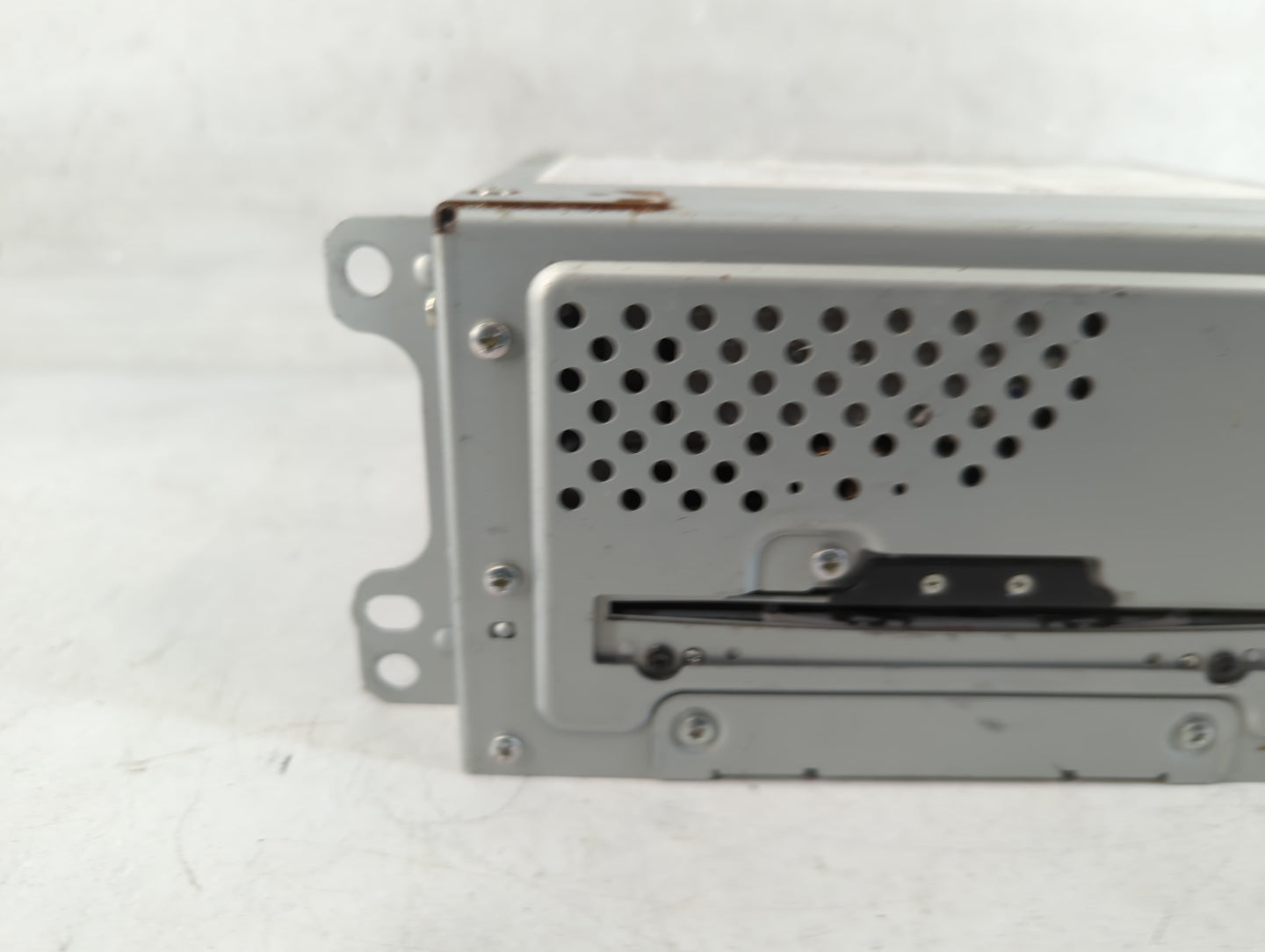 2011 Chevrolet Volt Radio AM FM Cd Player Receiver Replacement P/N:DW468100-6755 22783165 Fits OEM Used Auto Parts - Oemused