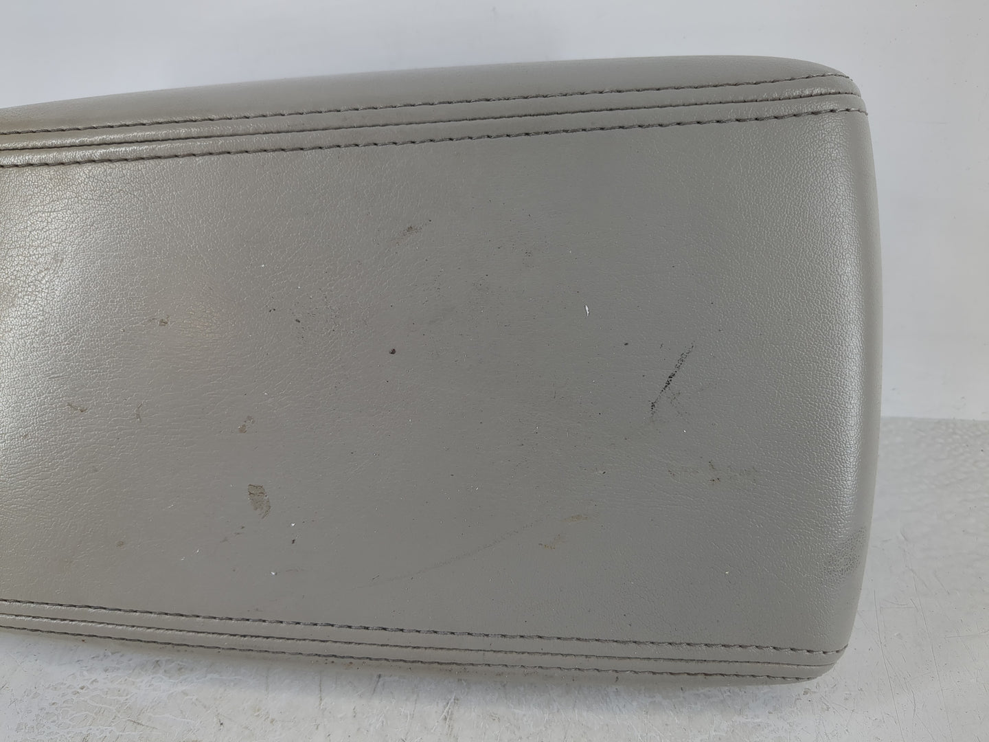 2011 Chevrolet Impala (80 & Up) Impala Center Console Armrest Cover Lid Fits Fits 2007 2008 2009 2010 2012 2013 2014 2015 20
