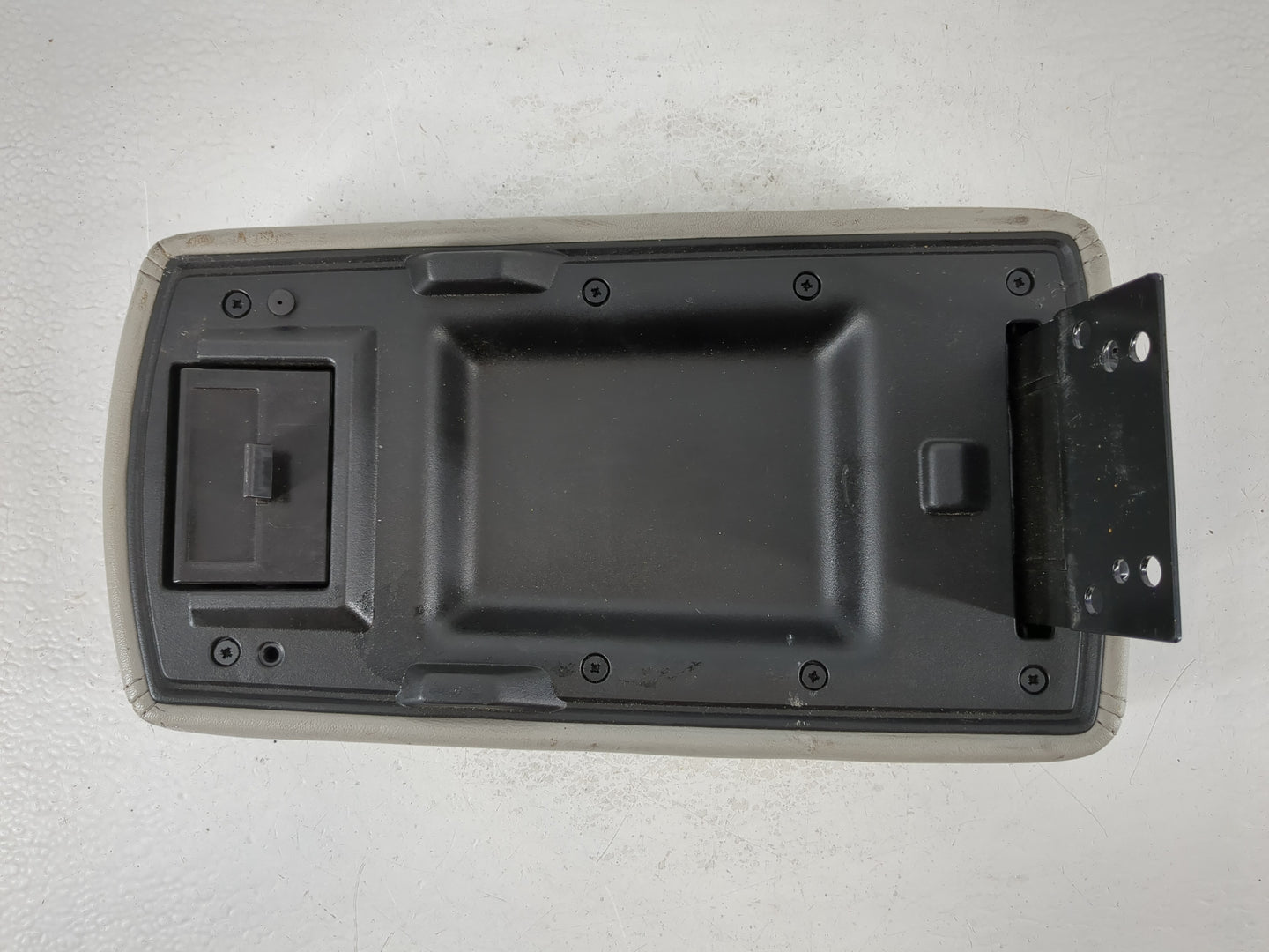 2011 Chevrolet Impala (80 & Up) Impala Center Console Armrest Cover Lid Fits Fits 2007 2008 2009 2010 2012 2013 2014 2015 20