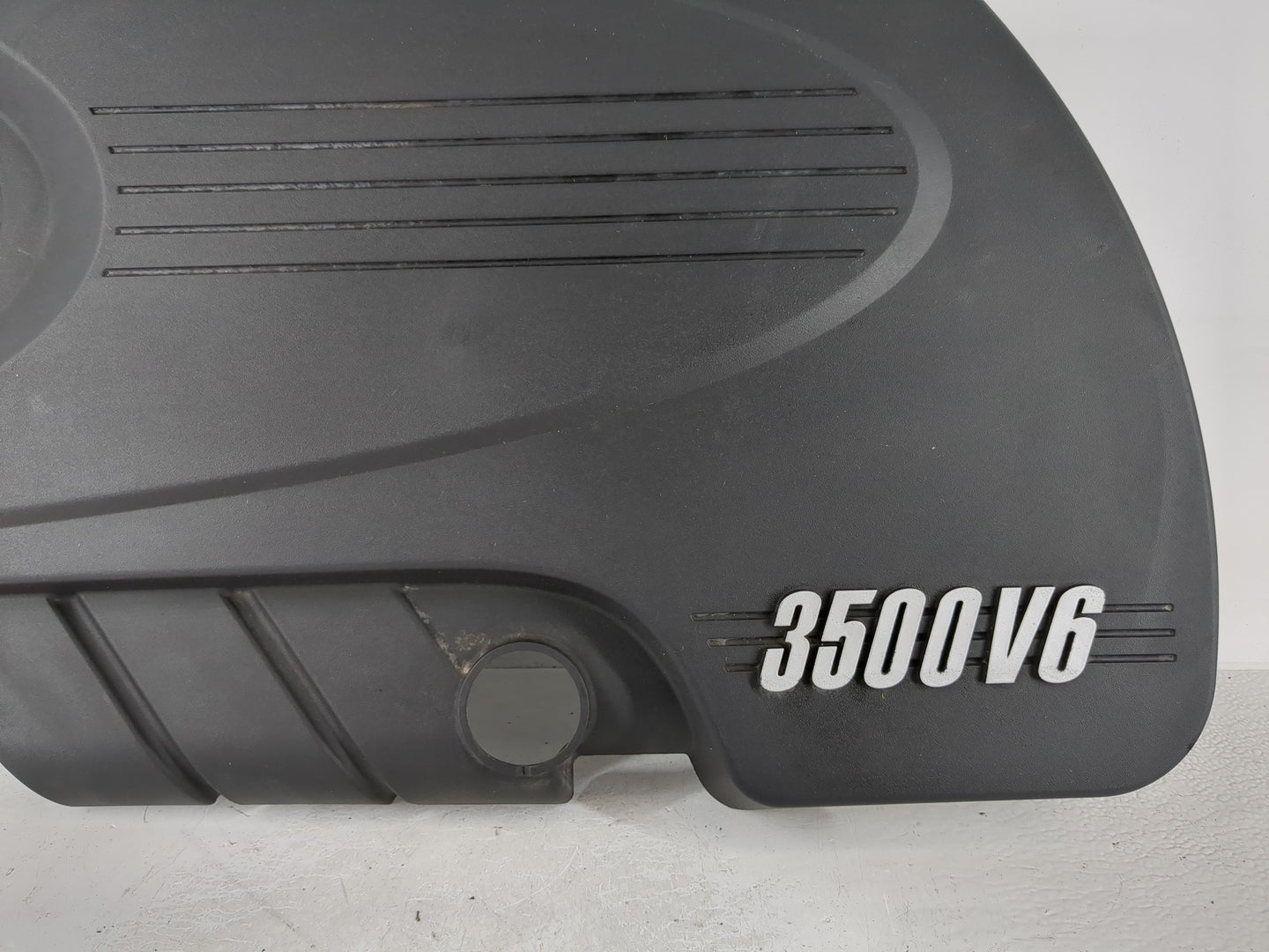 2011 Chevrolet Impala (80 & Up) Impala Engine Cover Black - Oemusedautoparts1.com
