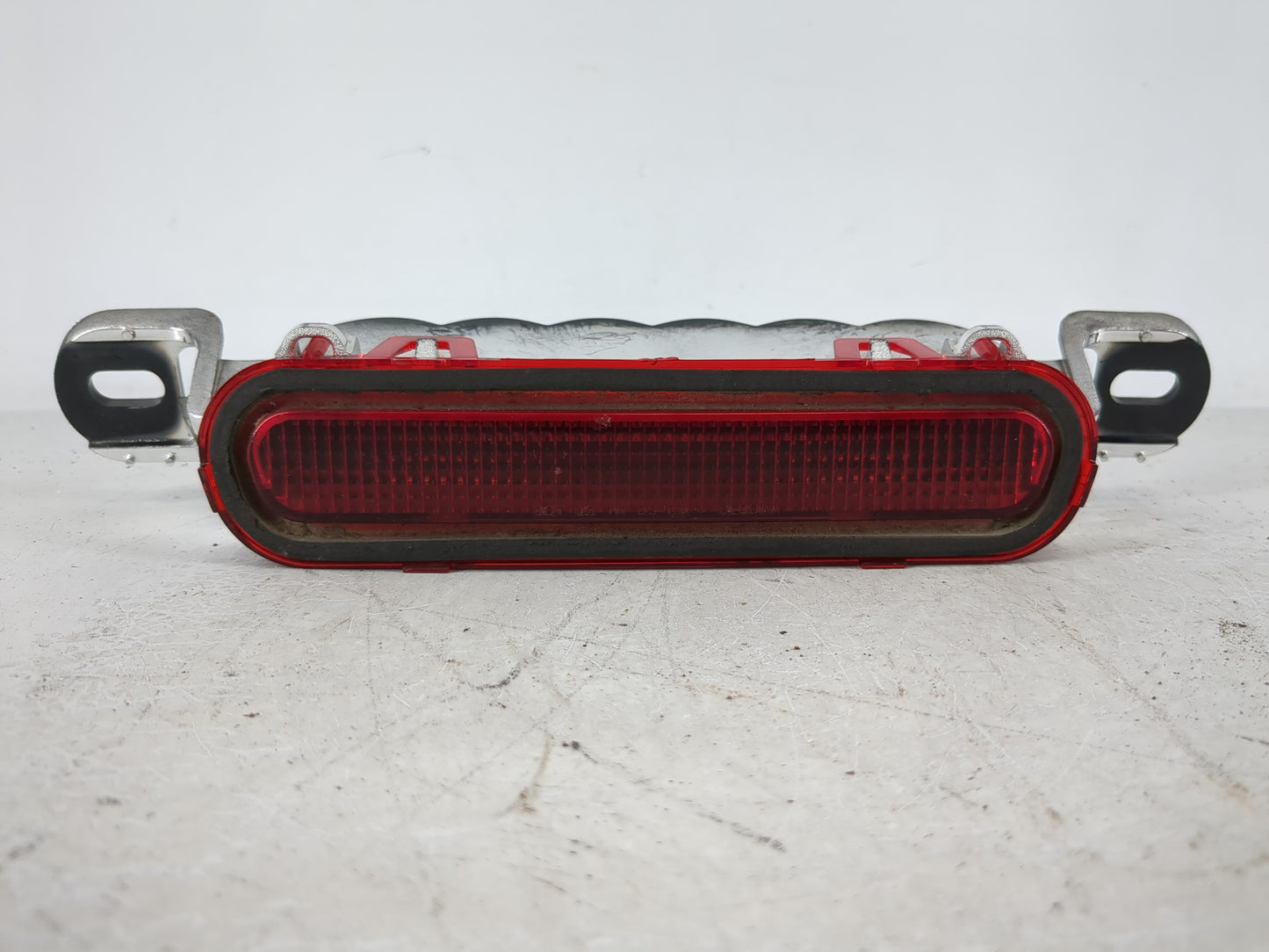 2011 Chevrolet Impala (80 & Up) Impala Third Brake Light Tail Light Fits OEM Used Auto Parts - Oemusedautoparts1.com