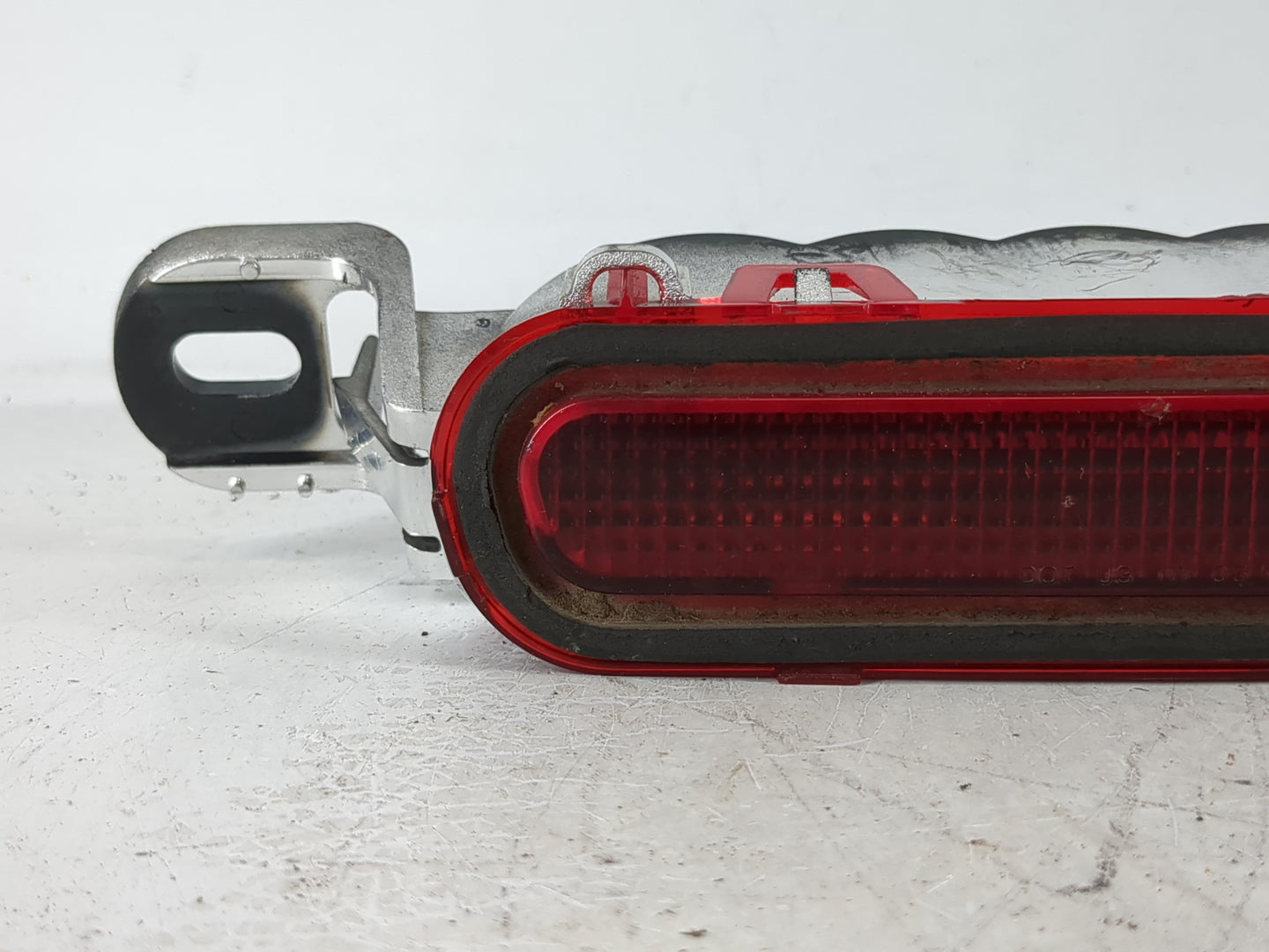 2011 Chevrolet Impala (80 & Up) Impala Third Brake Light Tail Light Fits OEM Used Auto Parts - Oemusedautoparts1.com