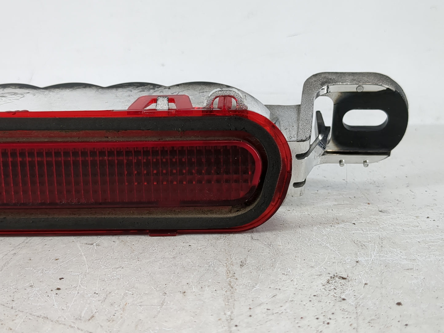 2011 Chevrolet Impala (80 & Up) Impala Third Brake Light Tail Light Fits OEM Used Auto Parts - Oemusedautoparts1.com