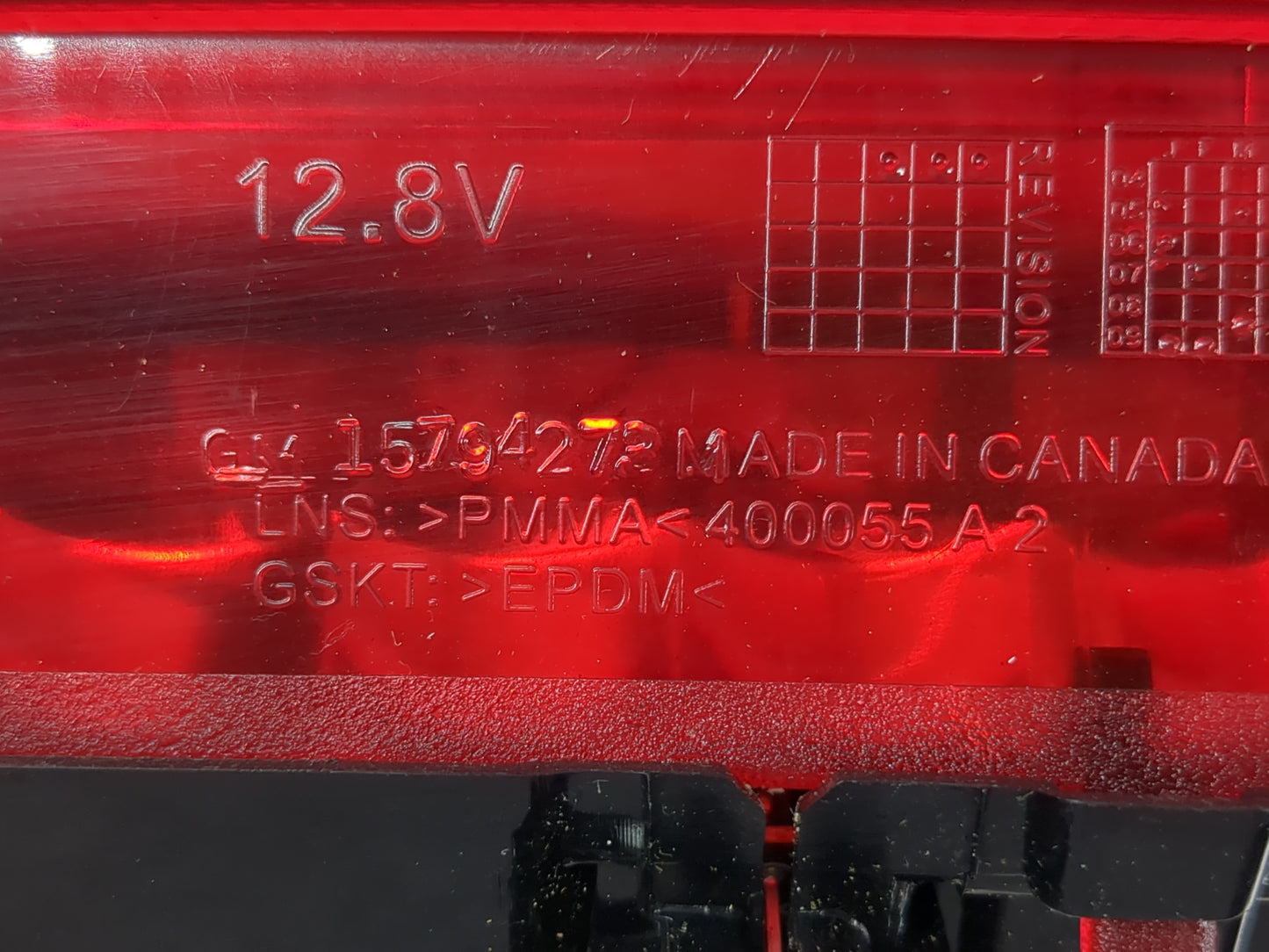 2011 Chevrolet Impala (80 & Up) Impala Third Brake Light Tail Light Fits OEM Used Auto Parts - Oemusedautoparts1.com