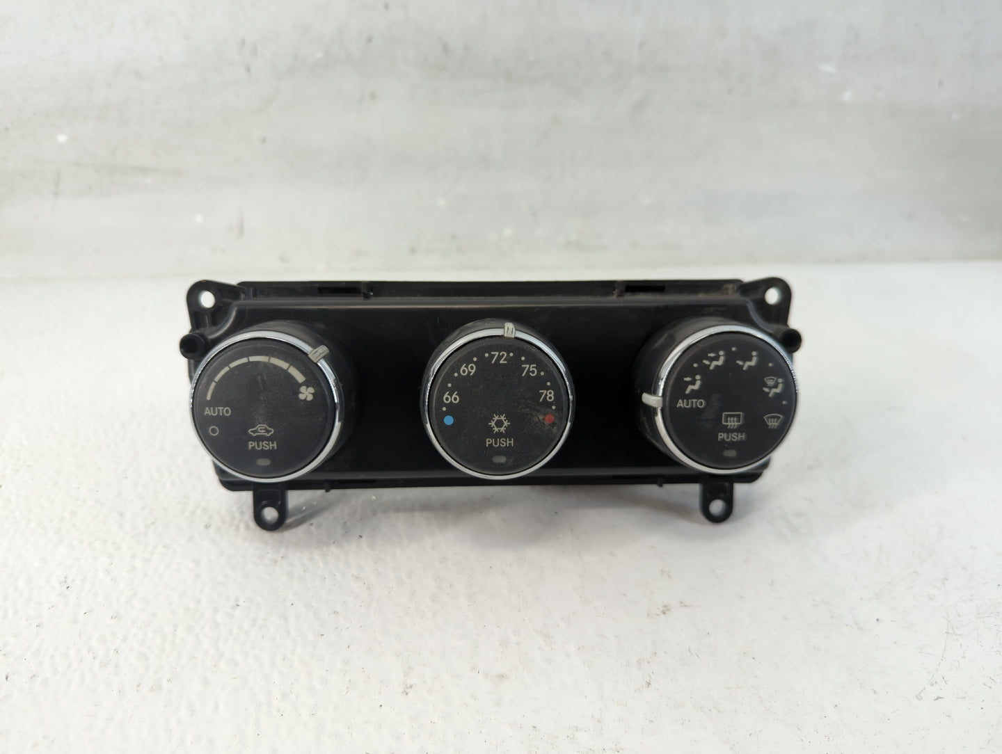 2011-2014 Chrysler 200 Climate Control Module Temperature AC/Heater Replacement P/N:P55111888AF Fits Fits 2011 2012 2013 201