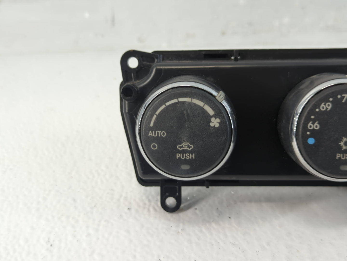 2011-2014 Chrysler 200 Climate Control Module Temperature AC/Heater Replacement P/N:P55111888AF Fits Fits 2011 2012 2013 201