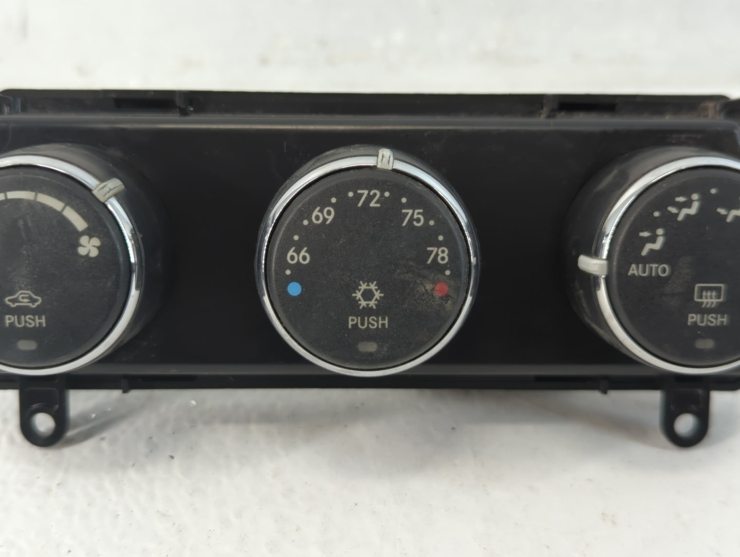 2011-2014 Chrysler 200 Climate Control Module Temperature AC/Heater Replacement P/N:P55111888AF Fits Fits 2011 2012 2013 201