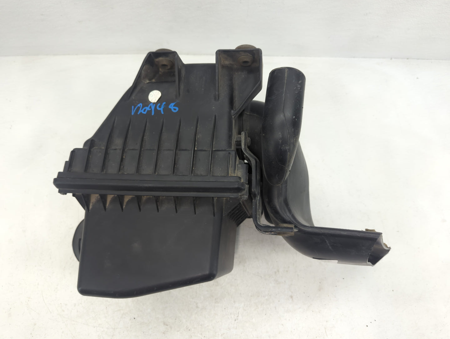 2011-2014 Chrysler 200 Air Cleaner Intake-duct Hose Tube - Oemusedautoparts1.com