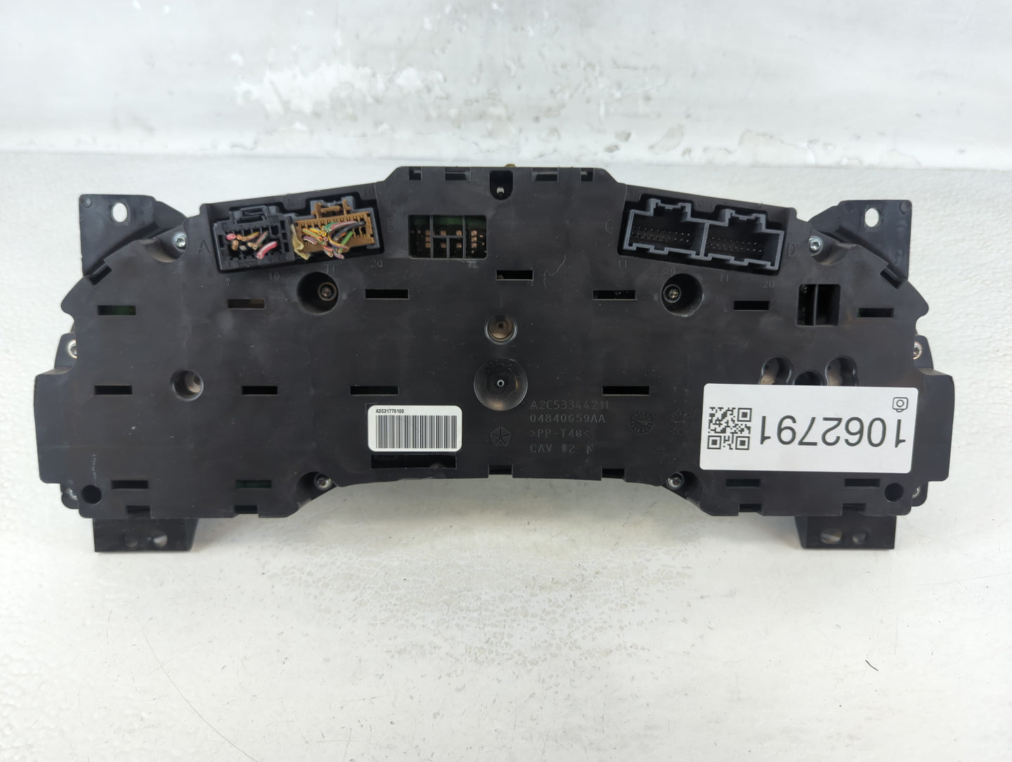 2011-2014 Chrysler 200 Instrument Cluster Speedometer Gauges P/N:P56046514AE Fits Fits 2011 2012 2013 2014 OEM Used Auto Par