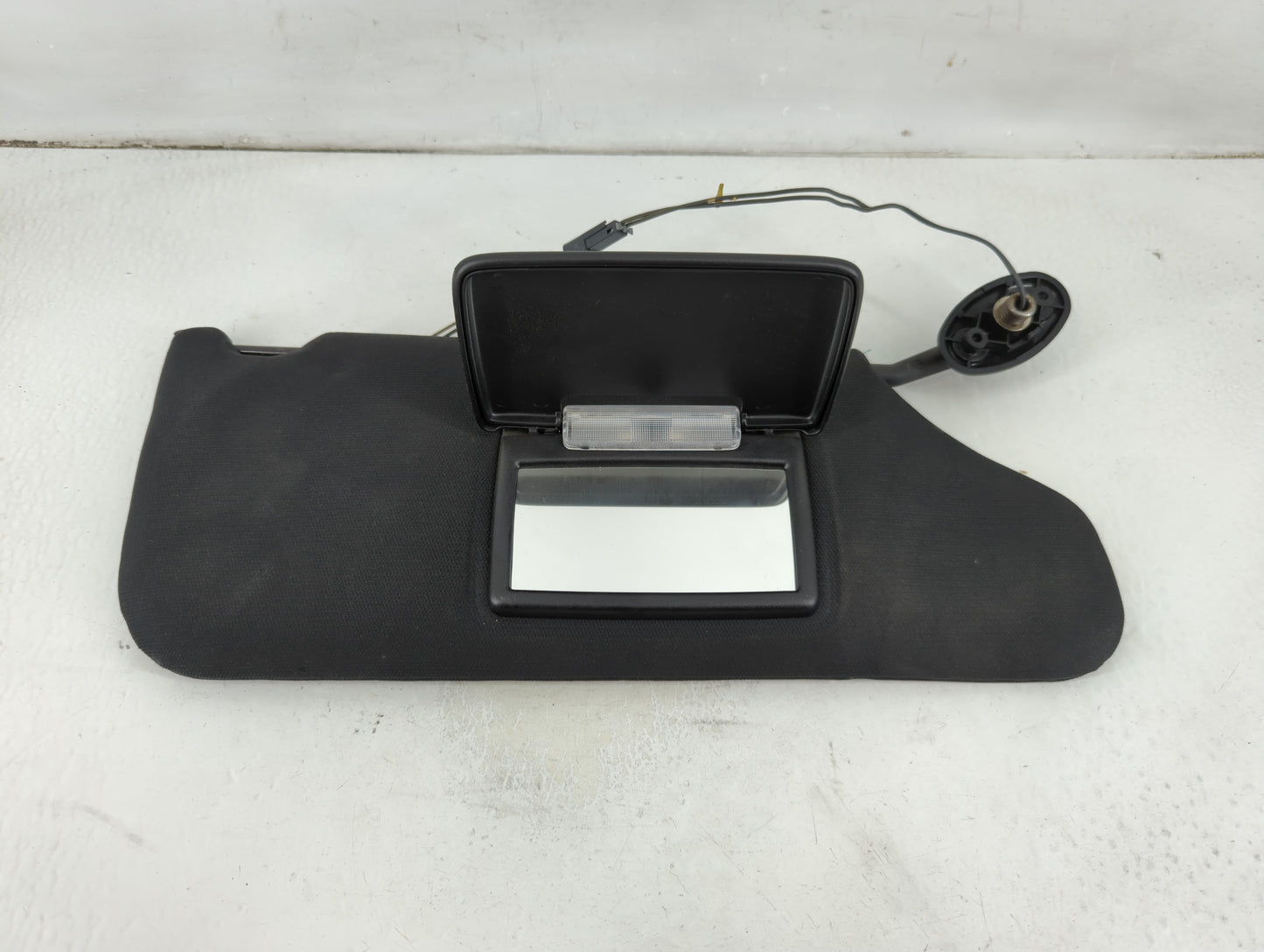 2011-2014 Chrysler 200 Sun Visor Shade Replacement Passenger Right Mirror Fits Fits 2011 2012 2013 2014 OEM Used Auto Parts 