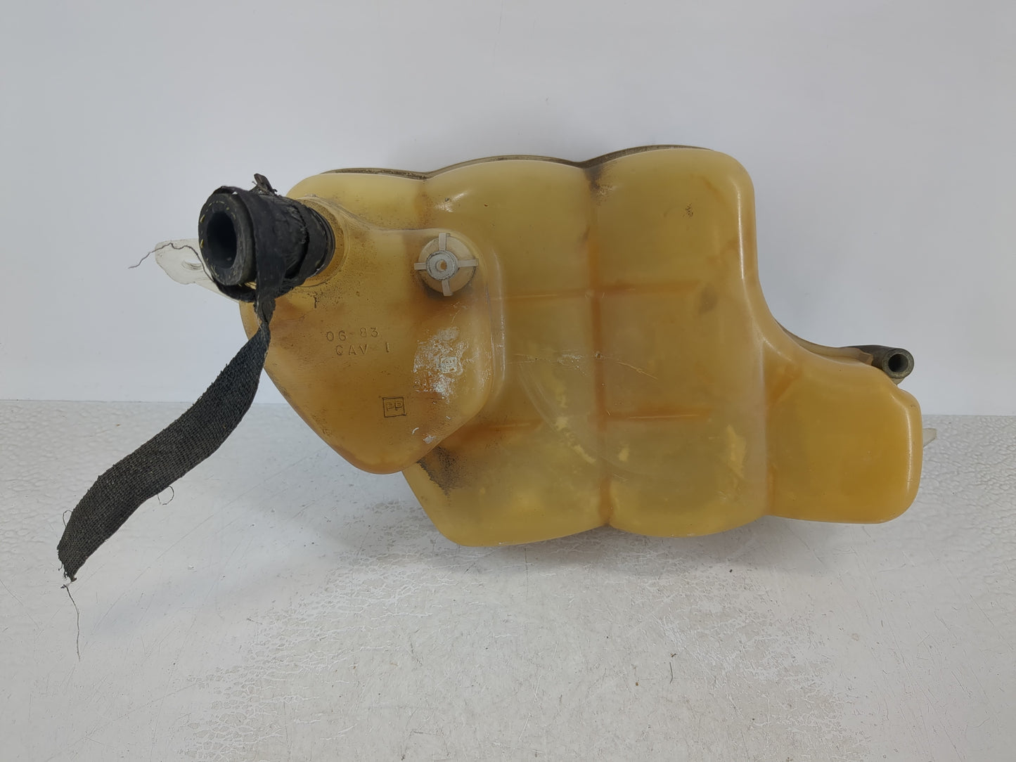 2011-2014 Chrysler 200 Windshield Washer Fluid Reservoir Bottle Oem - Oemusedautoparts1.com