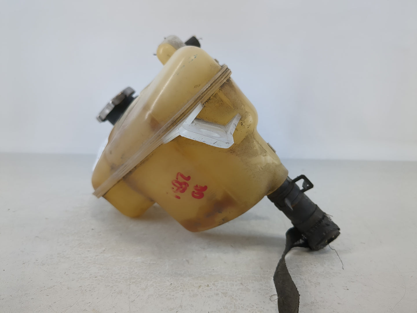 2011-2014 Chrysler 200 Windshield Washer Fluid Reservoir Bottle Oem - Oemusedautoparts1.com