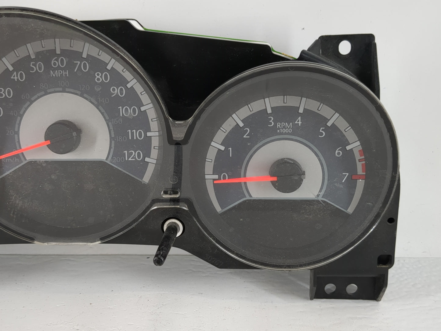 2011-2014 Chrysler 200 Instrument Cluster Speedometer Gauges P/N:P56046514AE Fits Fits 2011 2012 2013 2014 OEM Used Auto Par