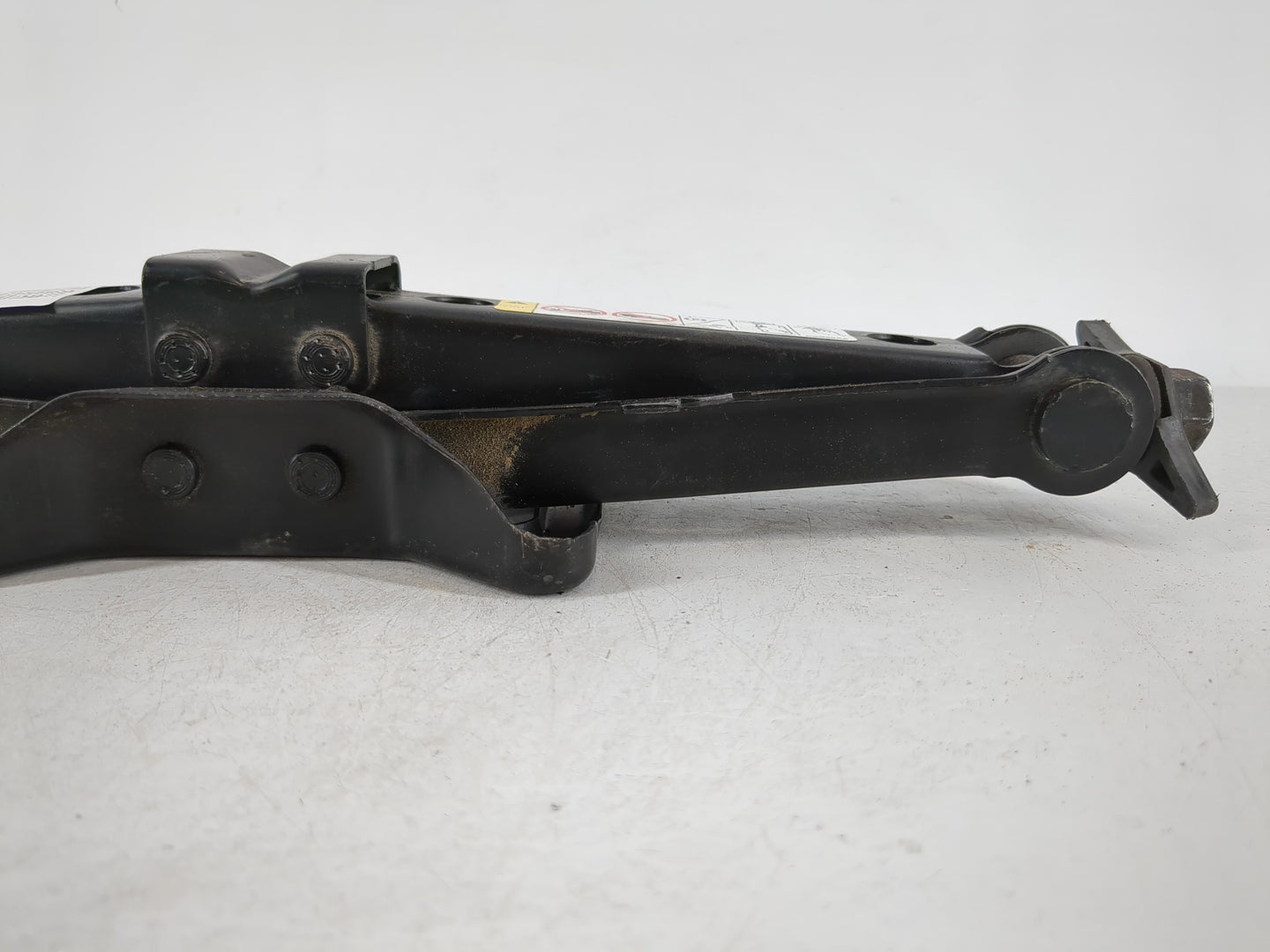 2011 Chrysler 200 Spare Scissor Car Jack - Oemusedautoparts1.com