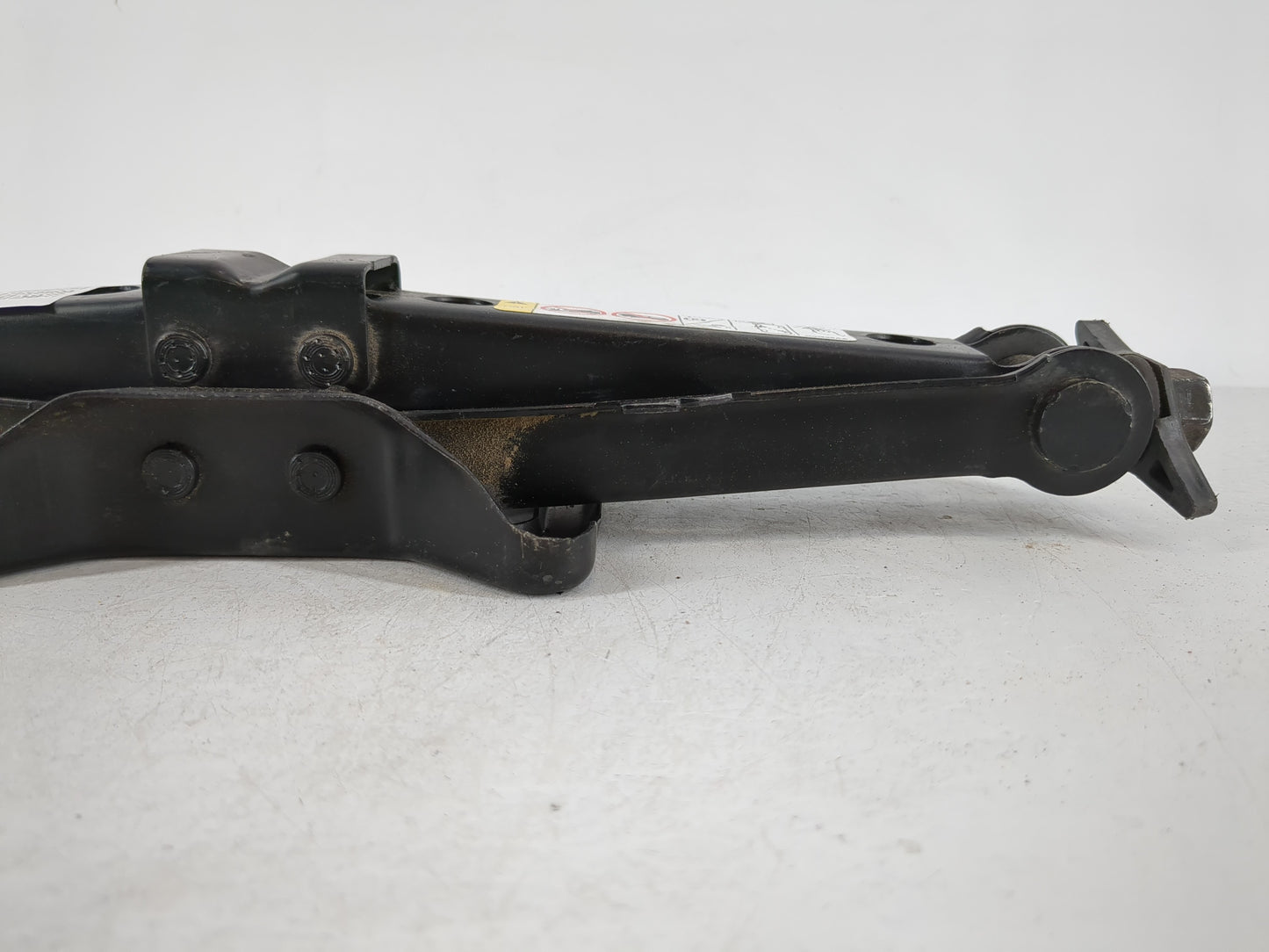 2011 Chrysler 200 Spare Scissor Car Jack - Oemusedautoparts1.com