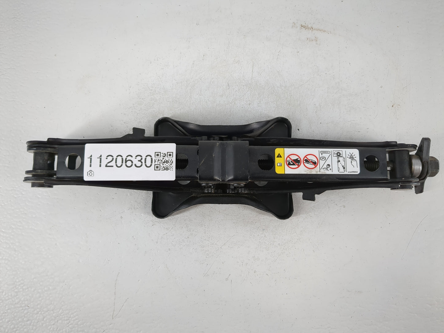 2011 Chrysler 200 Spare Scissor Car Jack - Oemusedautoparts1.com