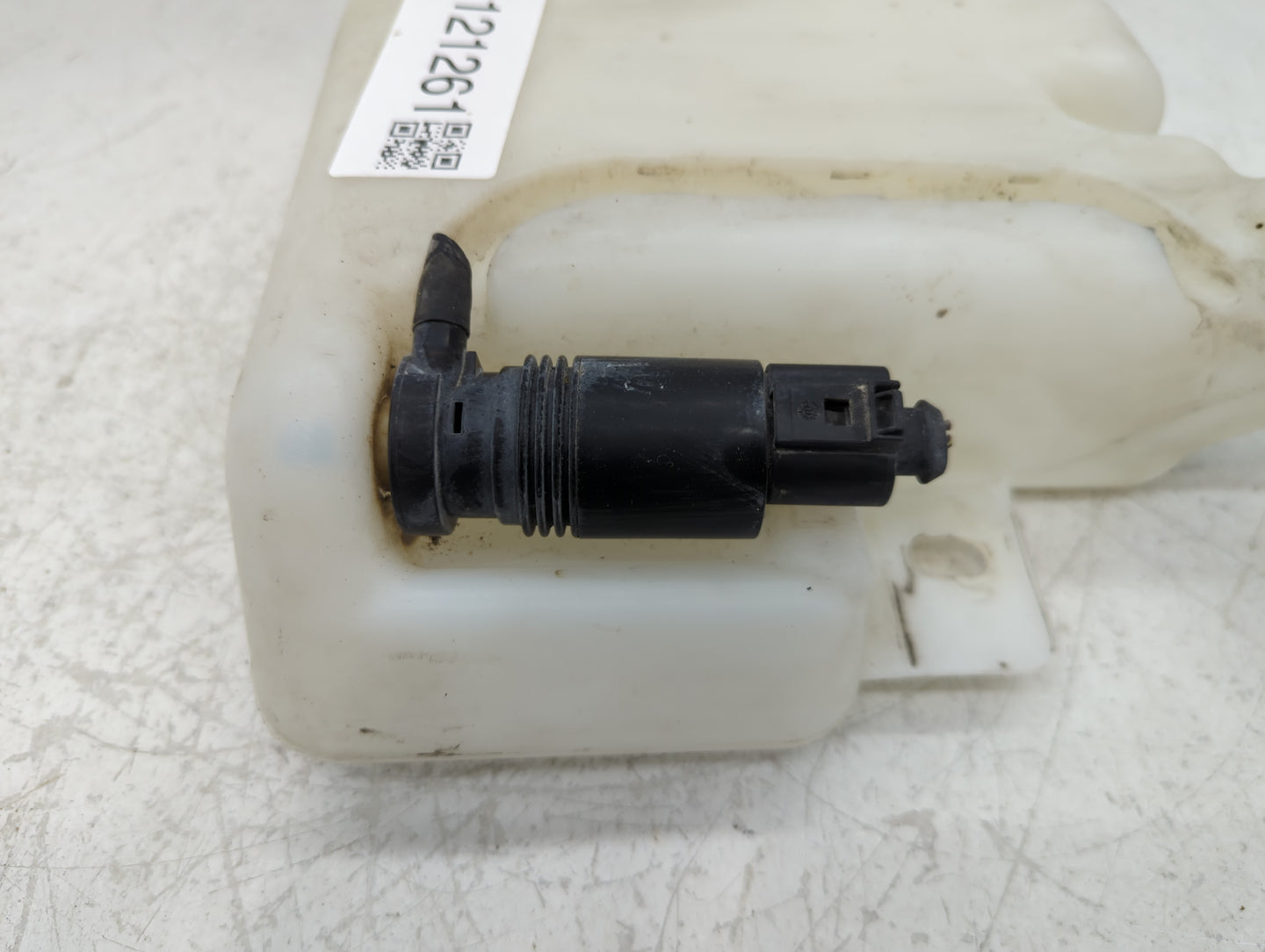 2011-2014 Chrysler 200 Windshield Washer Fluid Reservoir Bottle Oem - Oemusedautoparts1.com