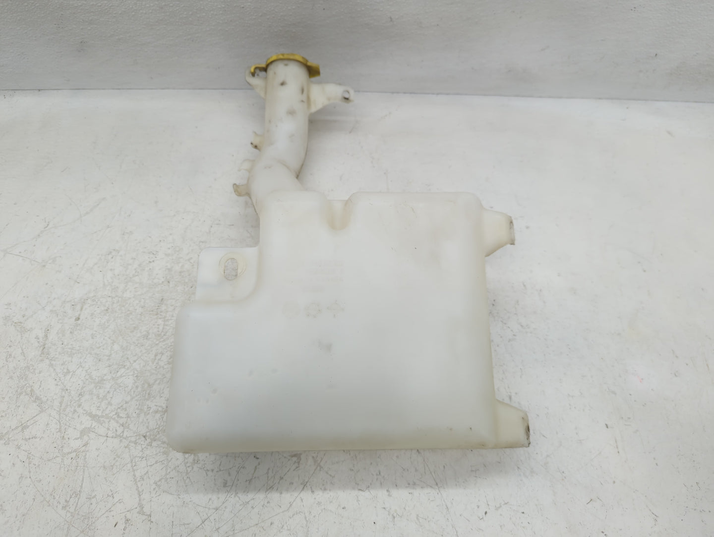 2011-2014 Chrysler 200 Windshield Washer Fluid Reservoir Bottle Oem - Oemusedautoparts1.com