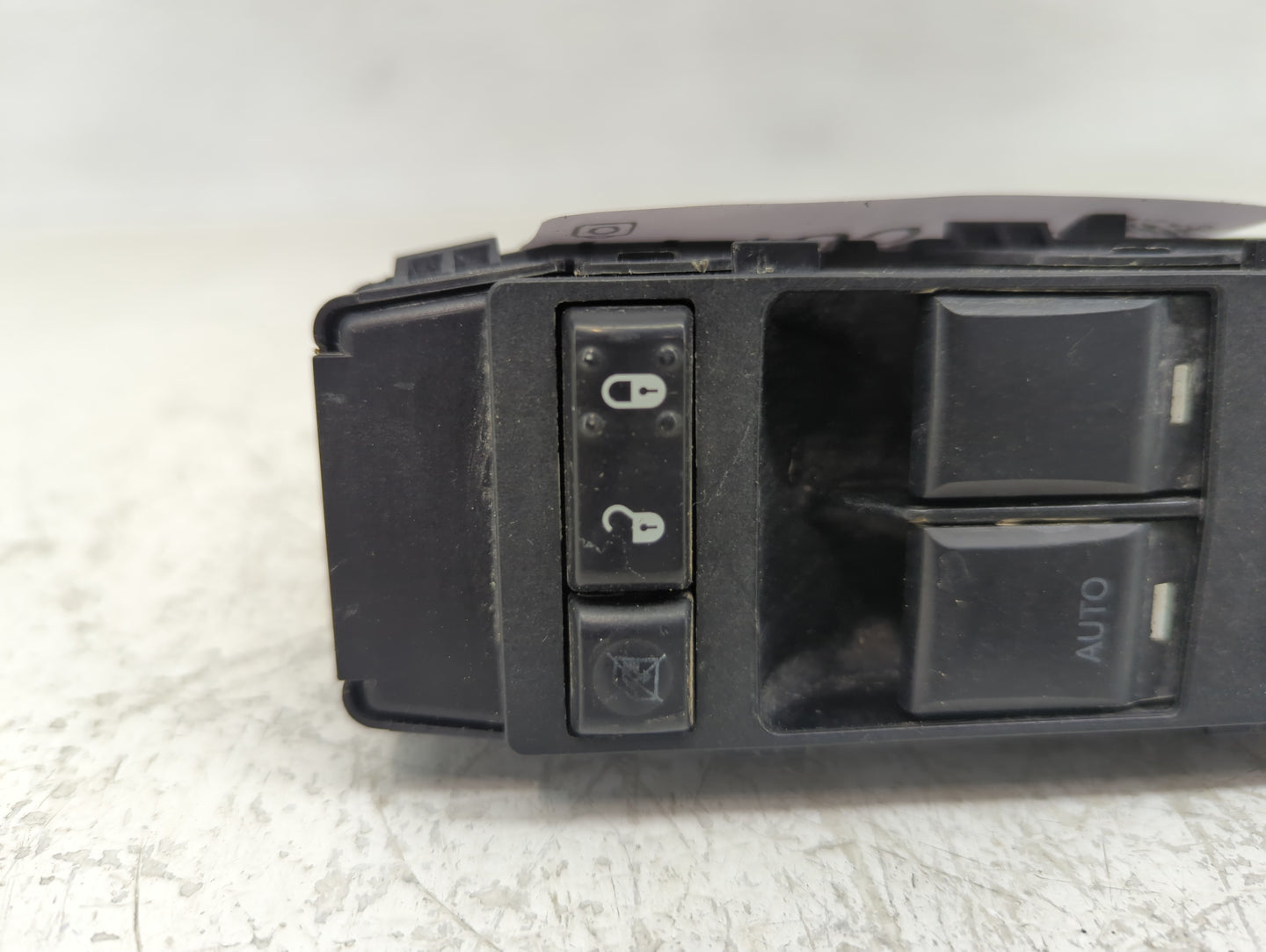 2011-2014 Chrysler 200 Master Power Window Switch Replacement Driver Side Left P/N:04602780AA Fits Fits 2011 2012 2013 2014 