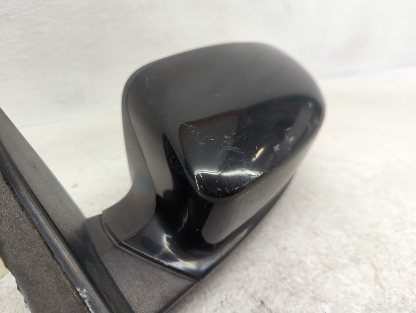 2011-2014 Chrysler 200 Driver Side View Mirror - Left Door Mirror OEM Used - Oemusedautoparts1.com