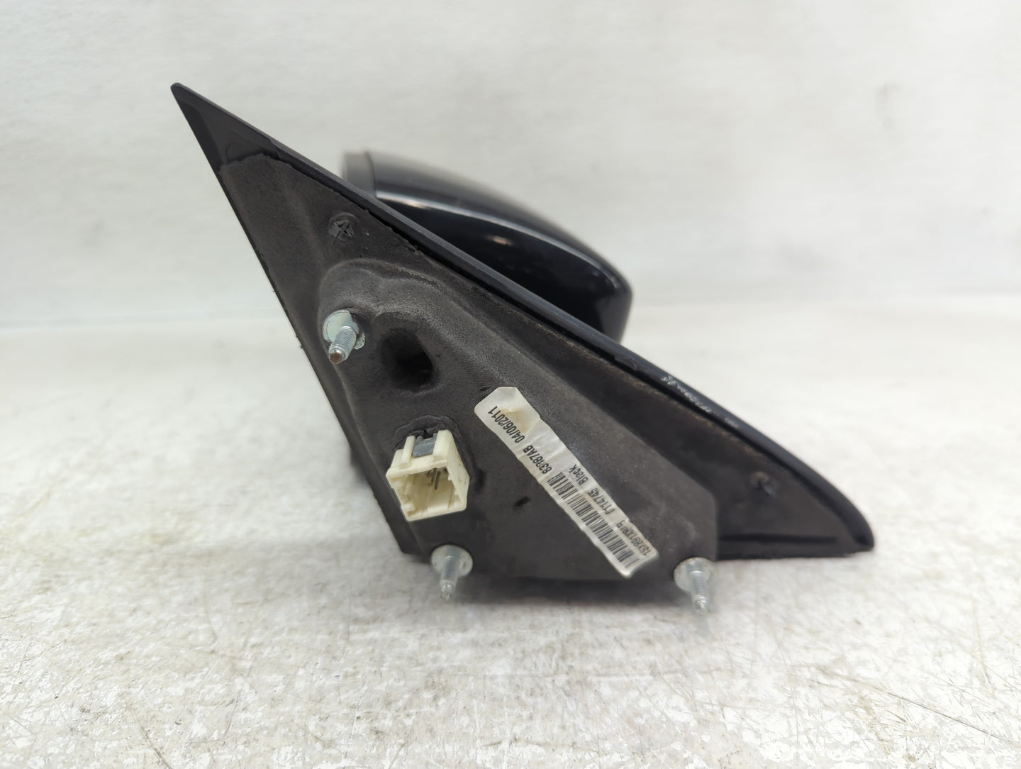 2011-2014 Chrysler 200 Driver Side View Mirror - Left Door Mirror OEM Used - Oemusedautoparts1.com