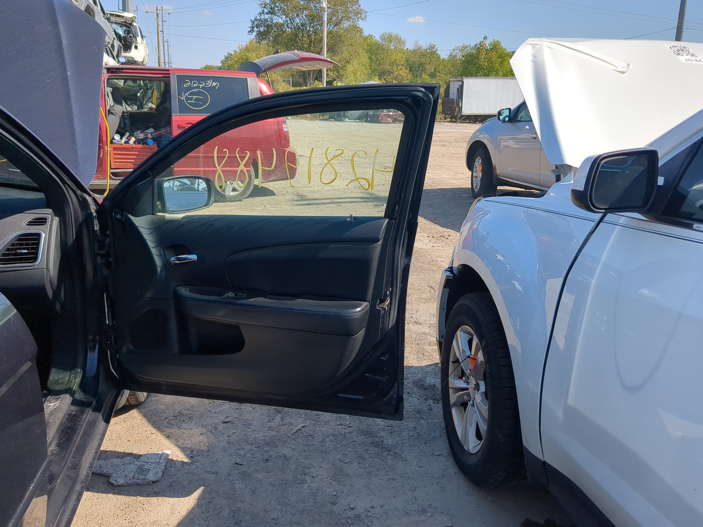 2011-2014 Chrysler 200 Passenger Front Door Oem - Oemusedautoparts1.com