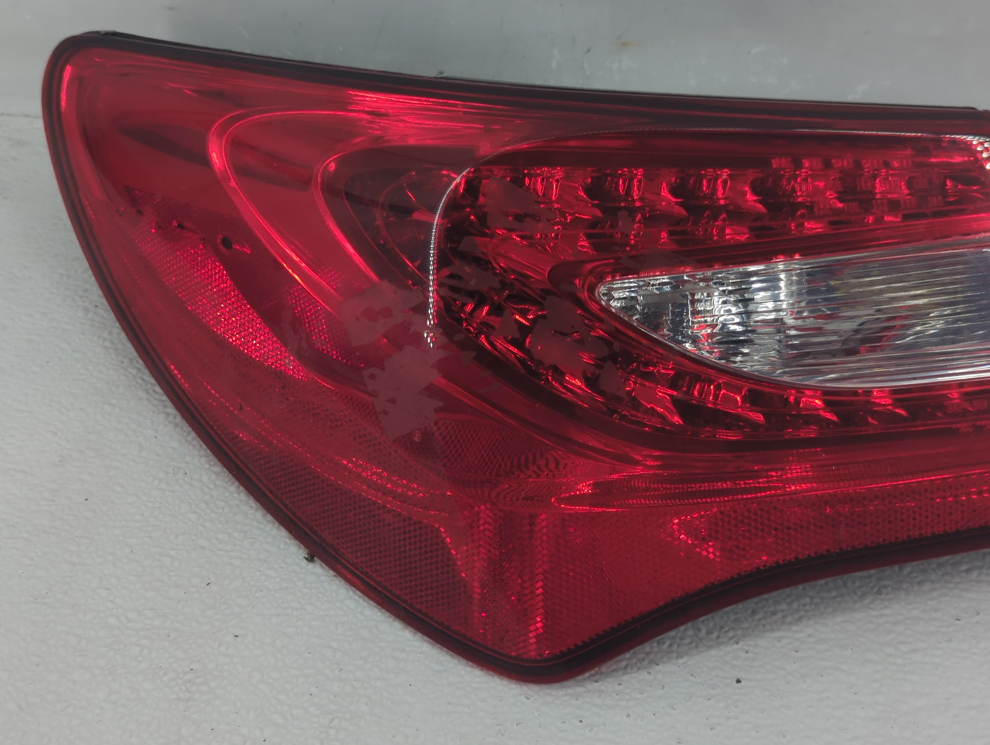 2011-2014 Chrysler 200 Tail Light Assembly Driver Left OEM P/N:05182525AE Fits Fits 2011 2012 2013 2014 OEM Used Auto Parts 