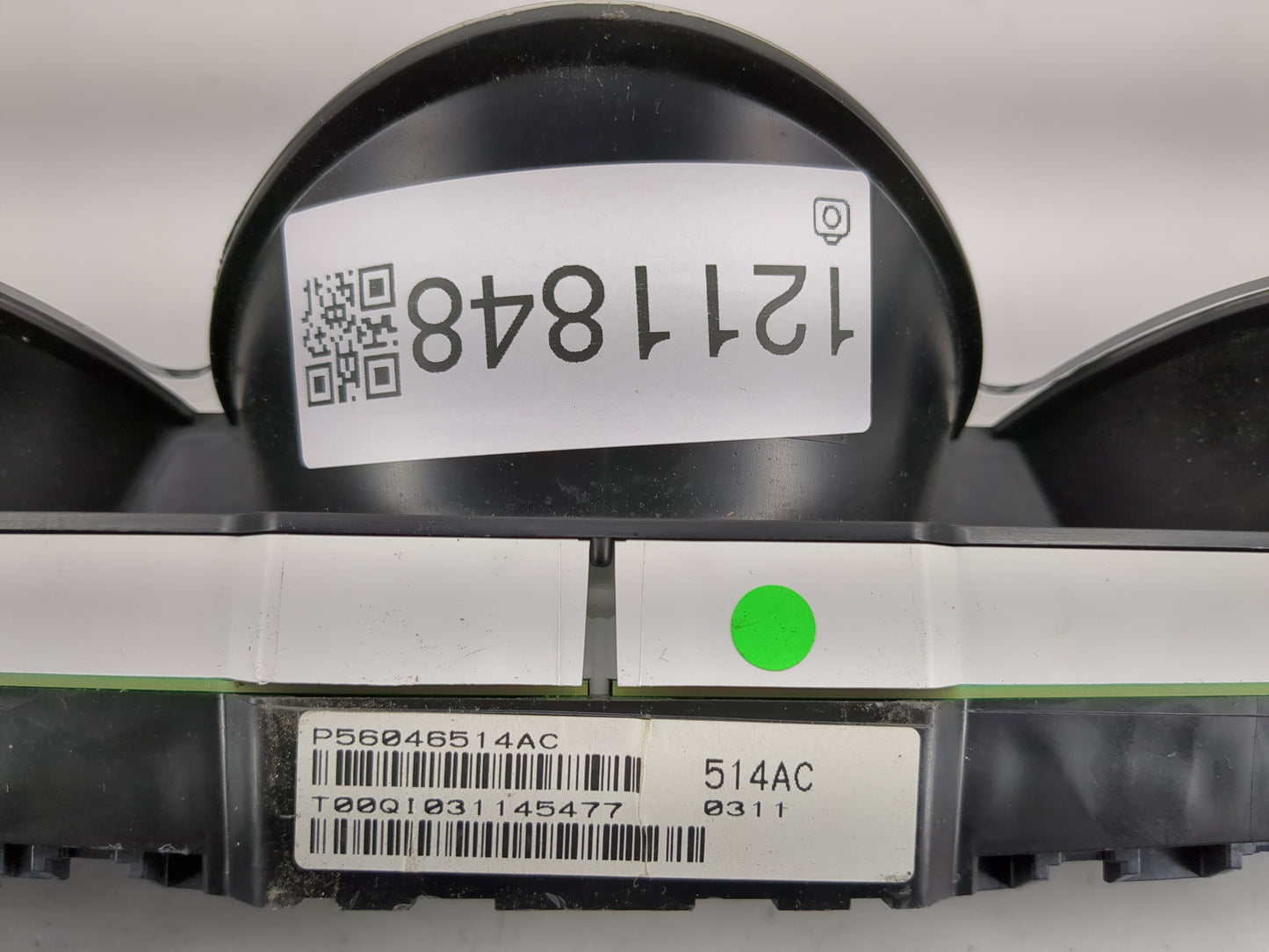 2011-2014 Chrysler 200 Instrument Cluster Speedometer Gauges P/N:P56046514AC Fits Fits 2011 2012 2013 2014 OEM Used Auto Par