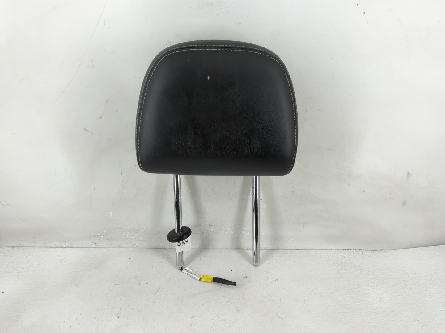 2011 Chrysler 200 Headrest Head Rest Rear Seat Fits OEM Used Auto Parts - Oemusedautoparts1.com