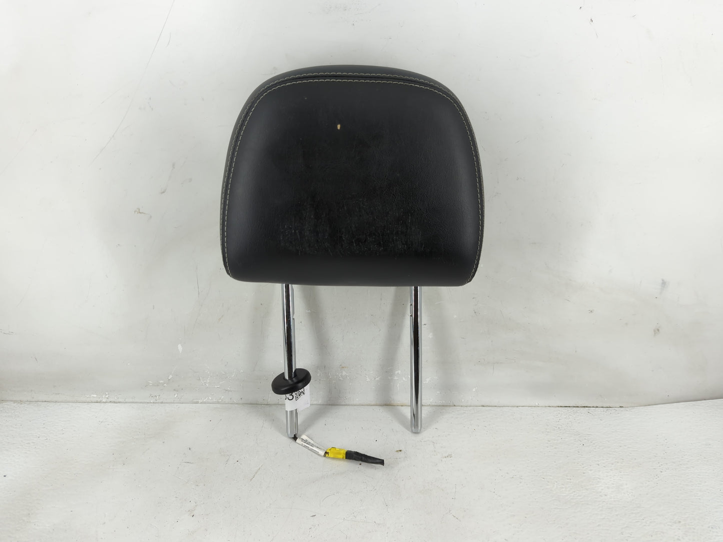 2011 Chrysler 200 Headrest Head Rest Rear Seat Fits OEM Used Auto Parts - Oemusedautoparts1.com