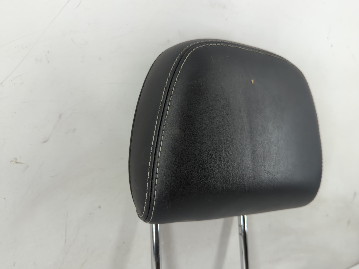 2011 Chrysler 200 Headrest Head Rest Rear Seat Fits OEM Used Auto Parts - Oemusedautoparts1.com