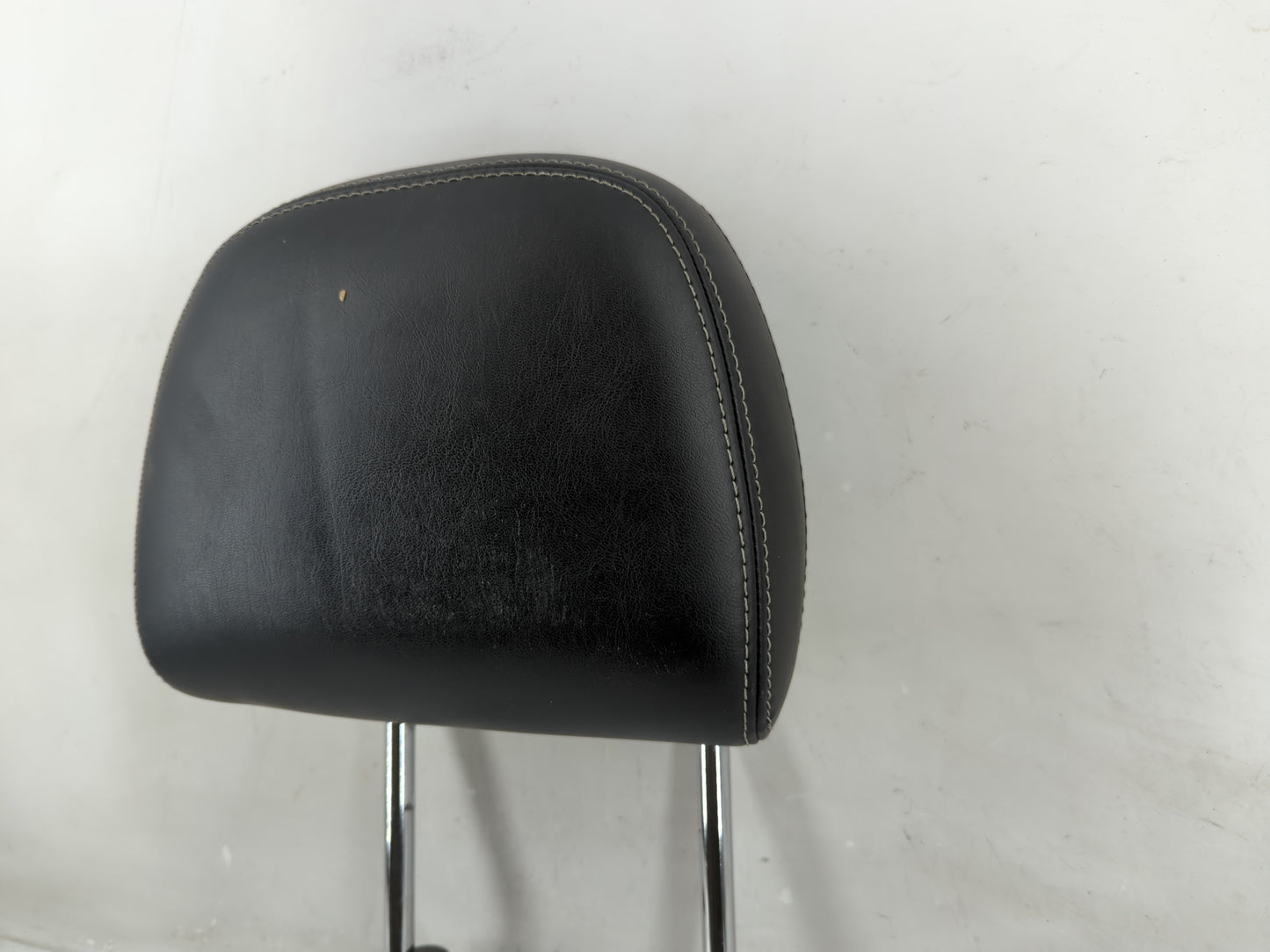 2011 Chrysler 200 Headrest Head Rest Rear Seat Fits OEM Used Auto Parts - Oemusedautoparts1.com