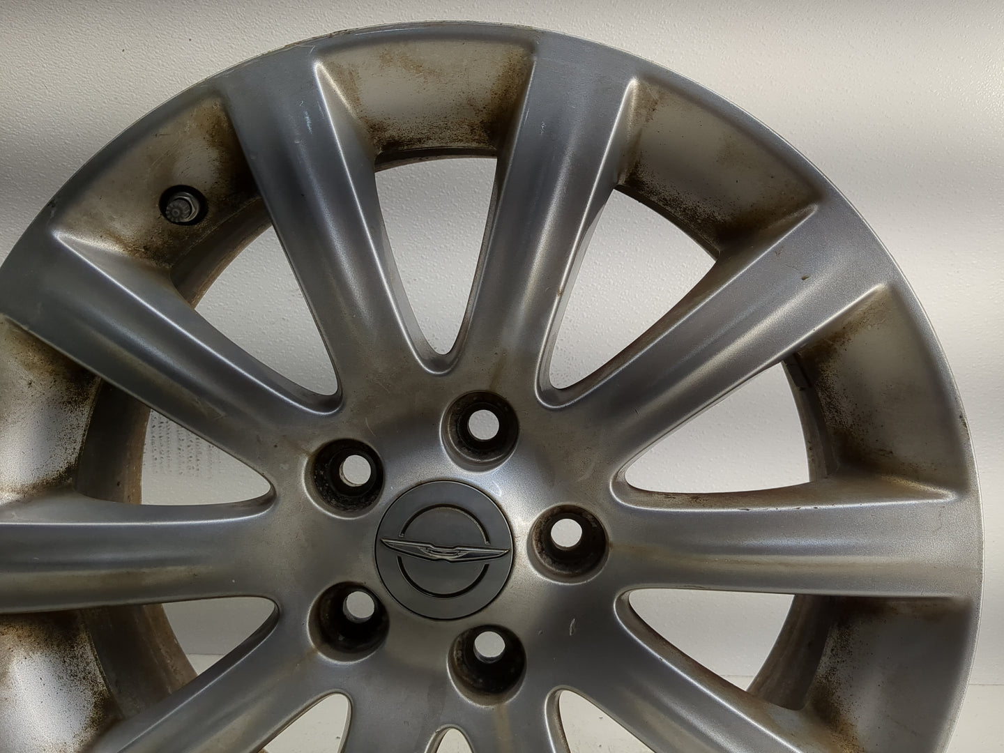 2011-2014 Chrysler 200 Oem Wheel Rim 1247538 - Oemusedautoparts1.com