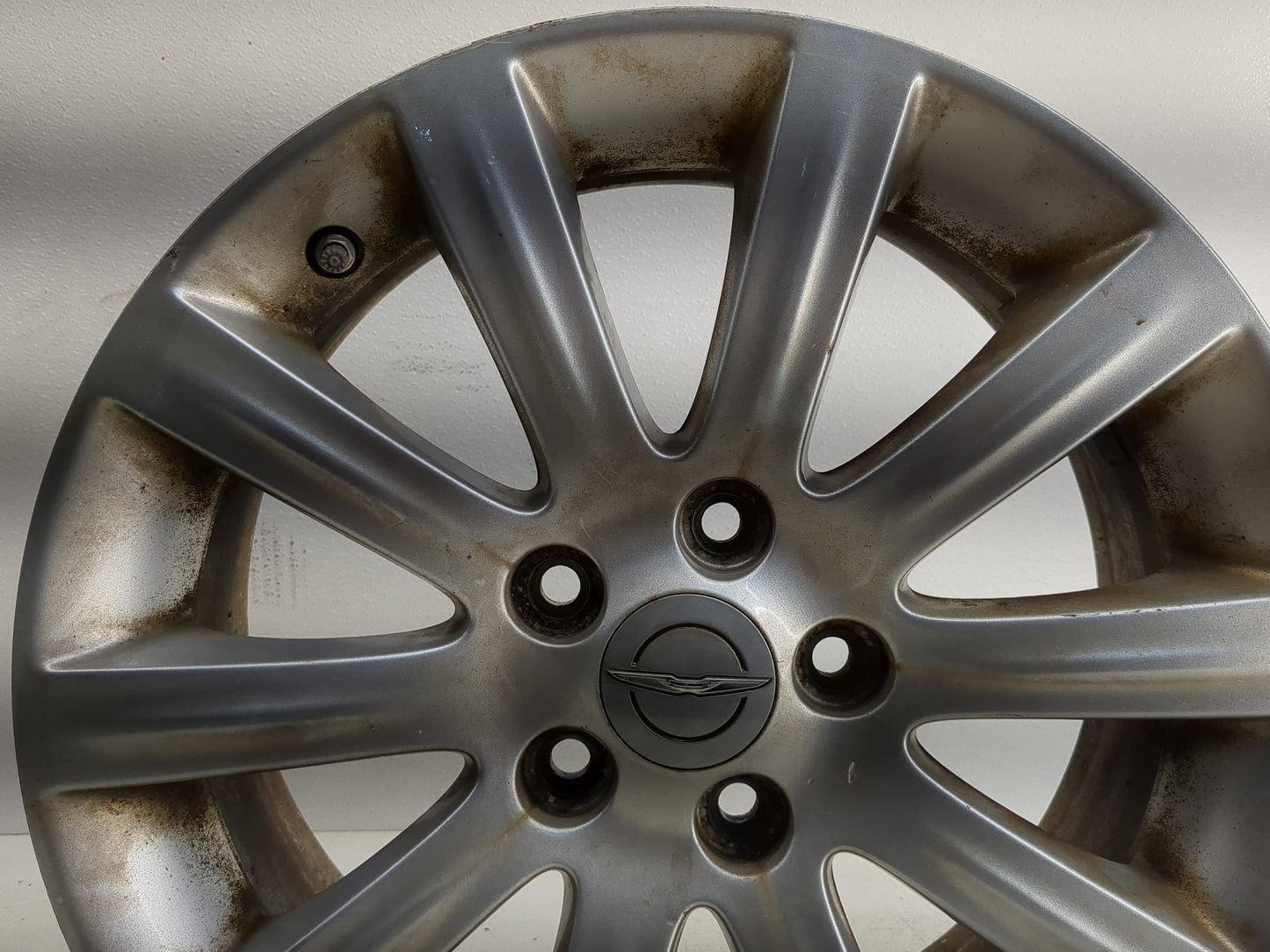 2011-2014 Chrysler 200 Oem Wheel Rim 1247538 - Oemusedautoparts1.com
