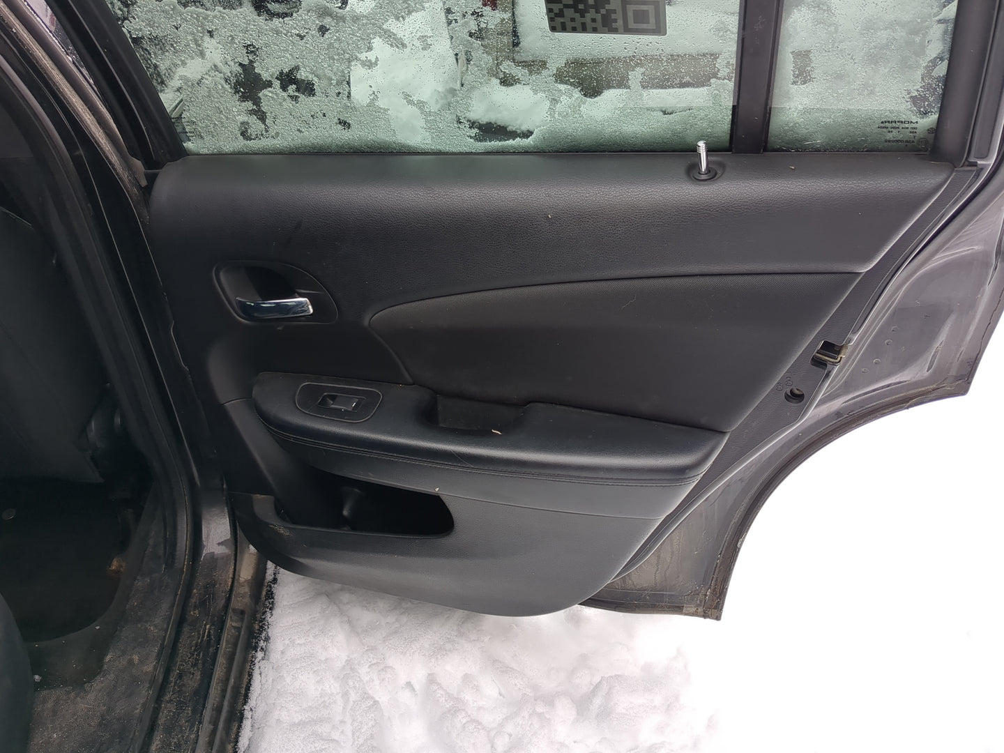 Chrysler 200 Passenger Rear Door Oem 1248594 - Oemusedautoparts1.com