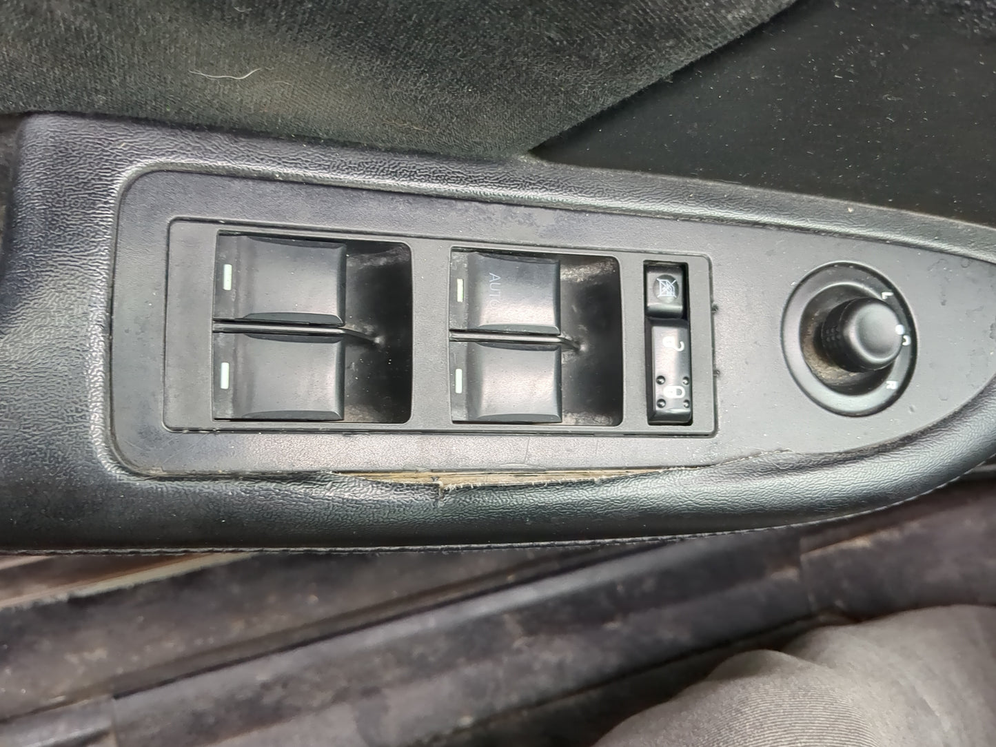 2011-2014 Chrysler 200 Master Power Window Switch Replacement Driver Side Left Fits OEM Used Auto Parts - Oemusedautoparts1.