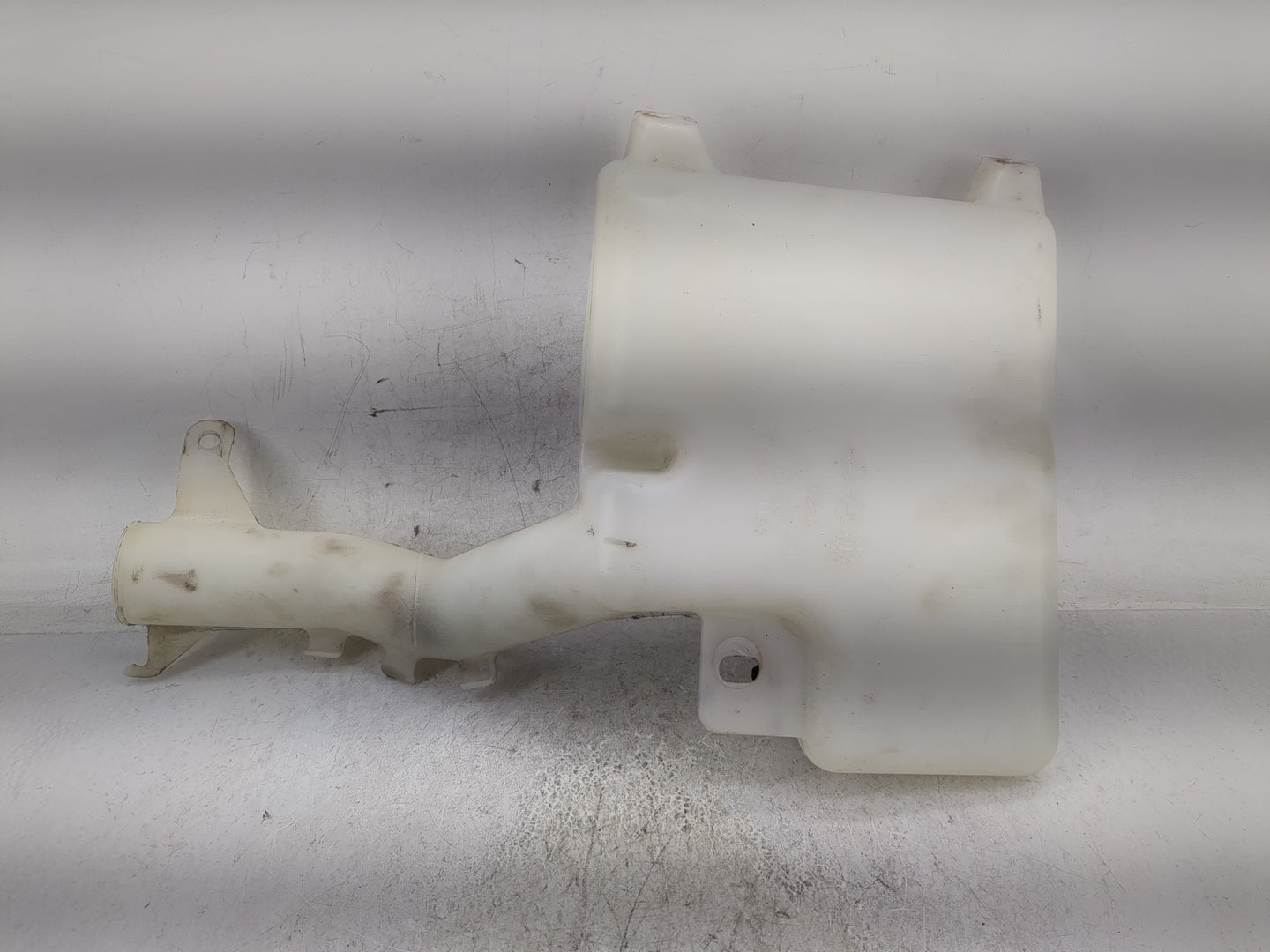 2011-2014 Chrysler 200 Windshield Washer Fluid Reservoir Bottle Oem - Oemusedautoparts1.com