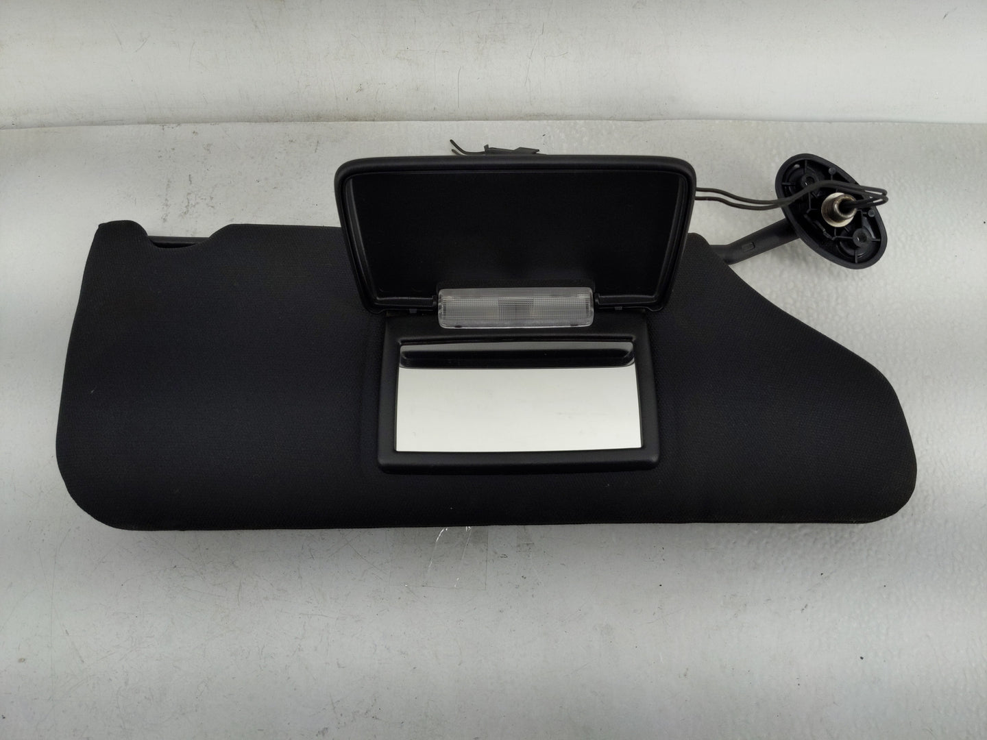 2011-2014 Chrysler 200 Sun Visor Shade Replacement Passenger Right Mirror Fits Fits 2011 2012 2013 2014 OEM Used Auto Parts 