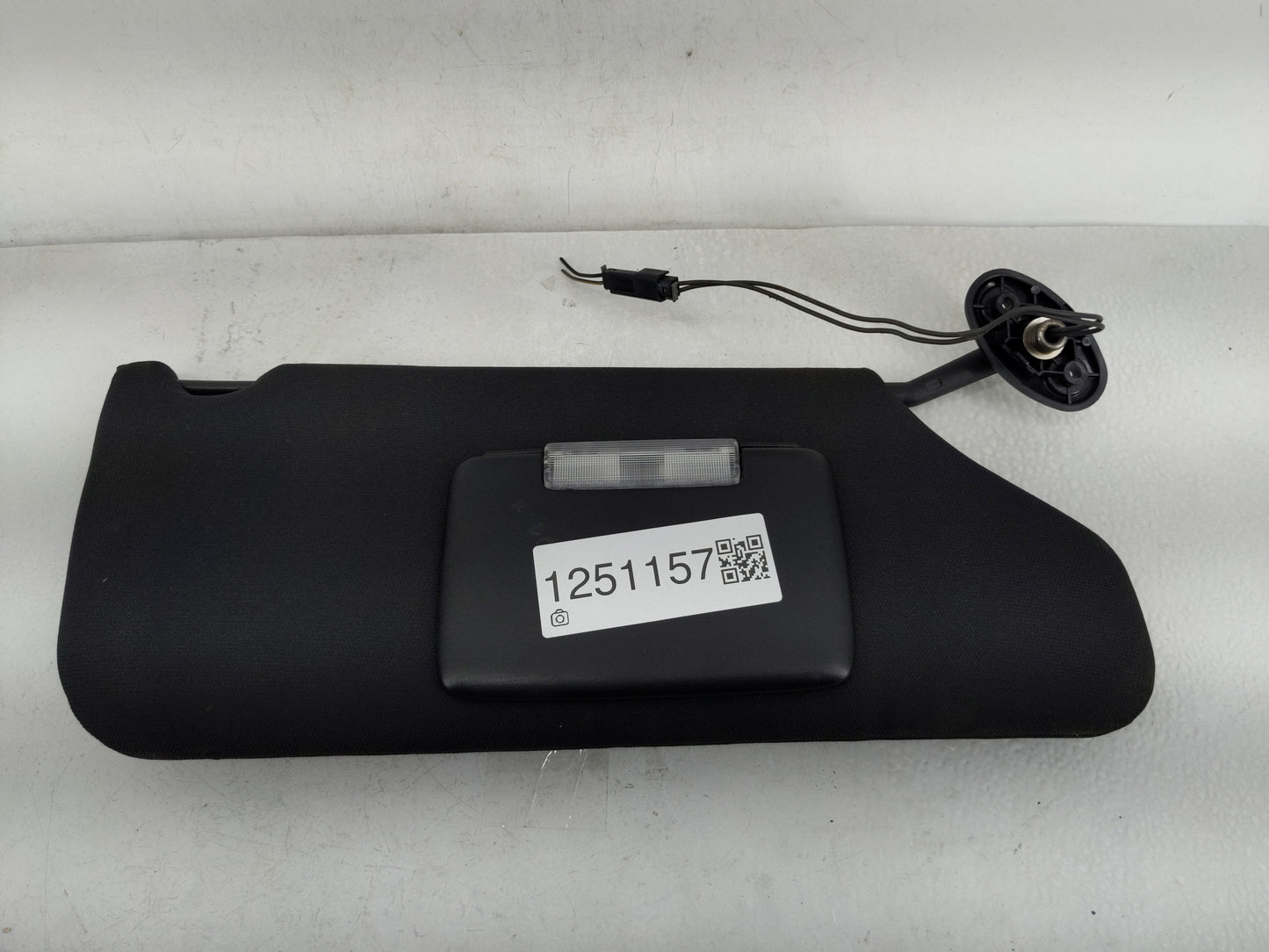 2011-2014 Chrysler 200 Sun Visor Shade Replacement Passenger Right Mirror Fits Fits 2011 2012 2013 2014 OEM Used Auto Parts 