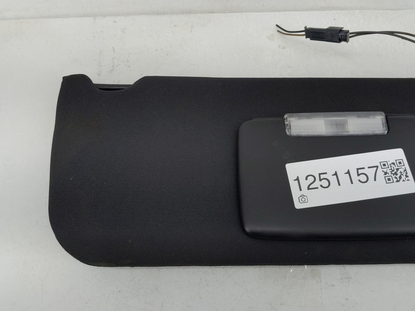 2011-2014 Chrysler 200 Sun Visor Shade Replacement Passenger Right Mirror Fits Fits 2011 2012 2013 2014 OEM Used Auto Parts 