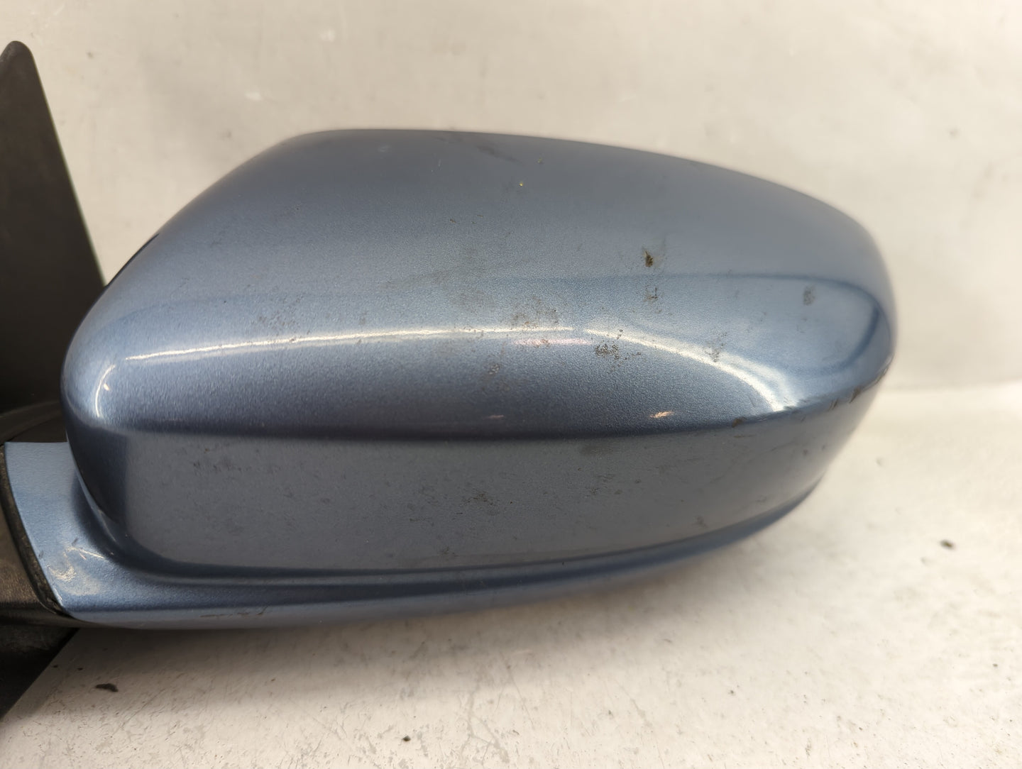 2011-2014 Chrysler 200 Driver Side View Mirror - Left Door Mirror OEM Used - Oemusedautoparts1.com