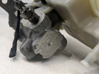2011-2014 Chrysler 200 Brake Master Cylinder - Oemusedautoparts1.com