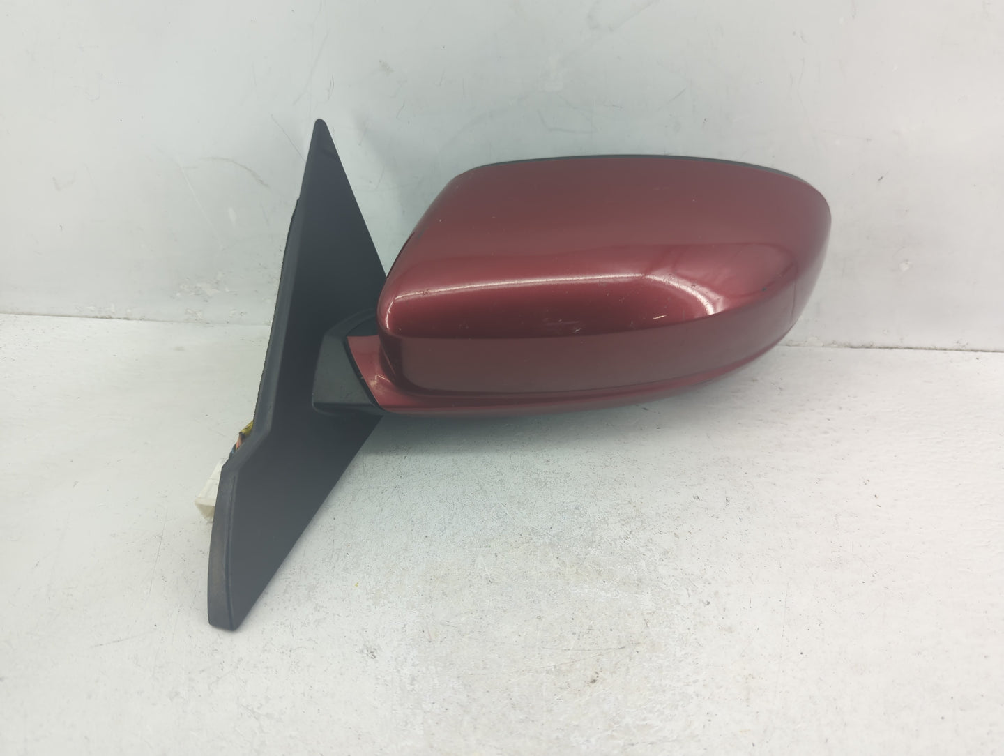 2011-2014 Chrysler 200 Driver Side View Mirror - Left Door Mirror OEM Used - Oemusedautoparts1.com