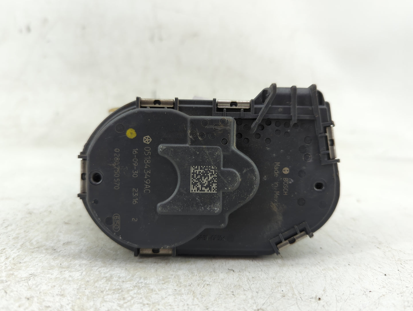 2011-2014 Chrysler 200 Throttle Body P/N:05184349AC Fits Fits 2007 2008 2009 2010 2011 2012 2013 2014 2015 2016 2017 2018 OE