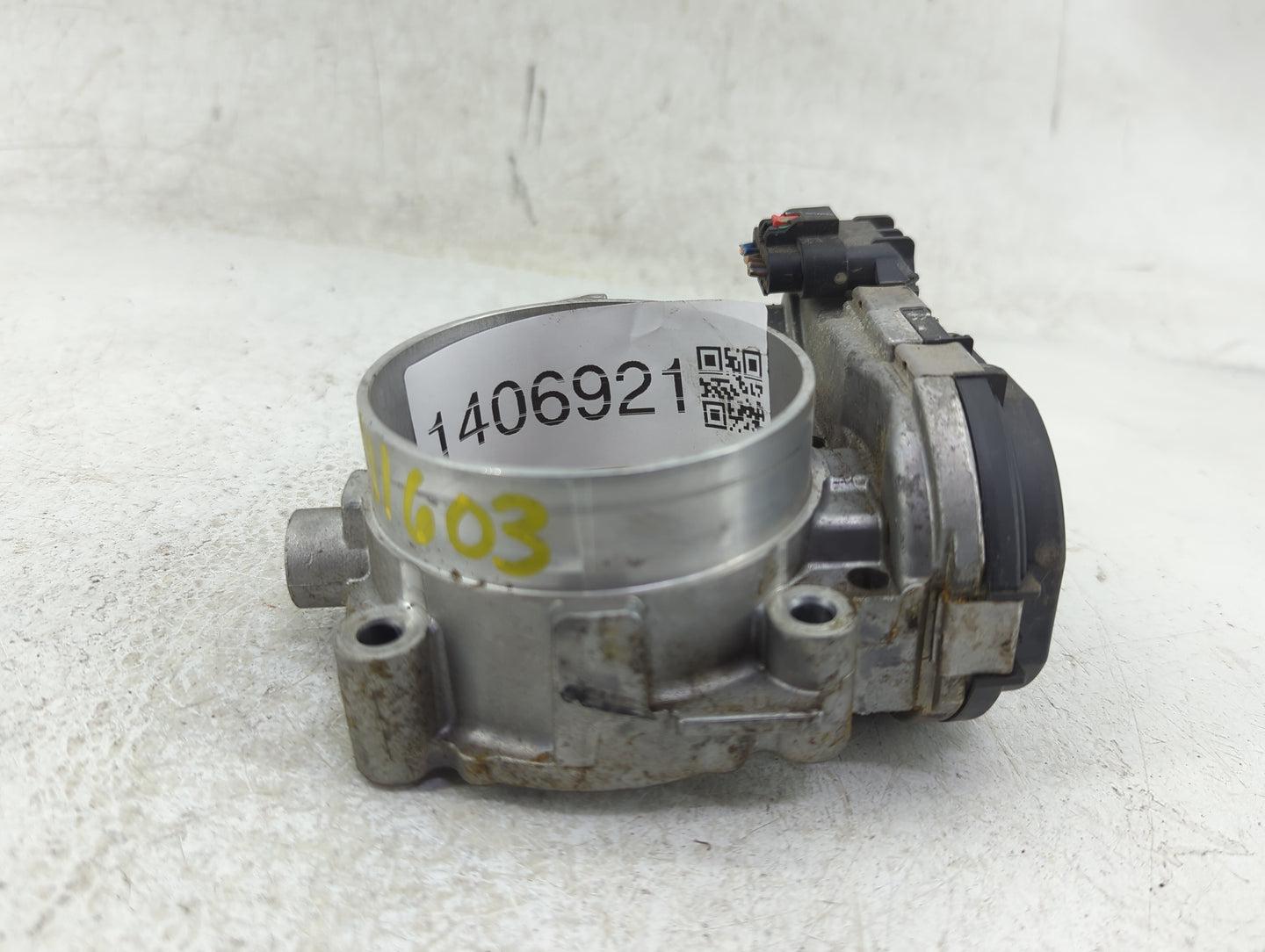 2011-2017 Chrysler 200 Throttle Body P/N:05184349AC Fits Fits 2011 2012 2013 2014 2015 2016 2017 2018 2019 2020 2021 2022 OE
