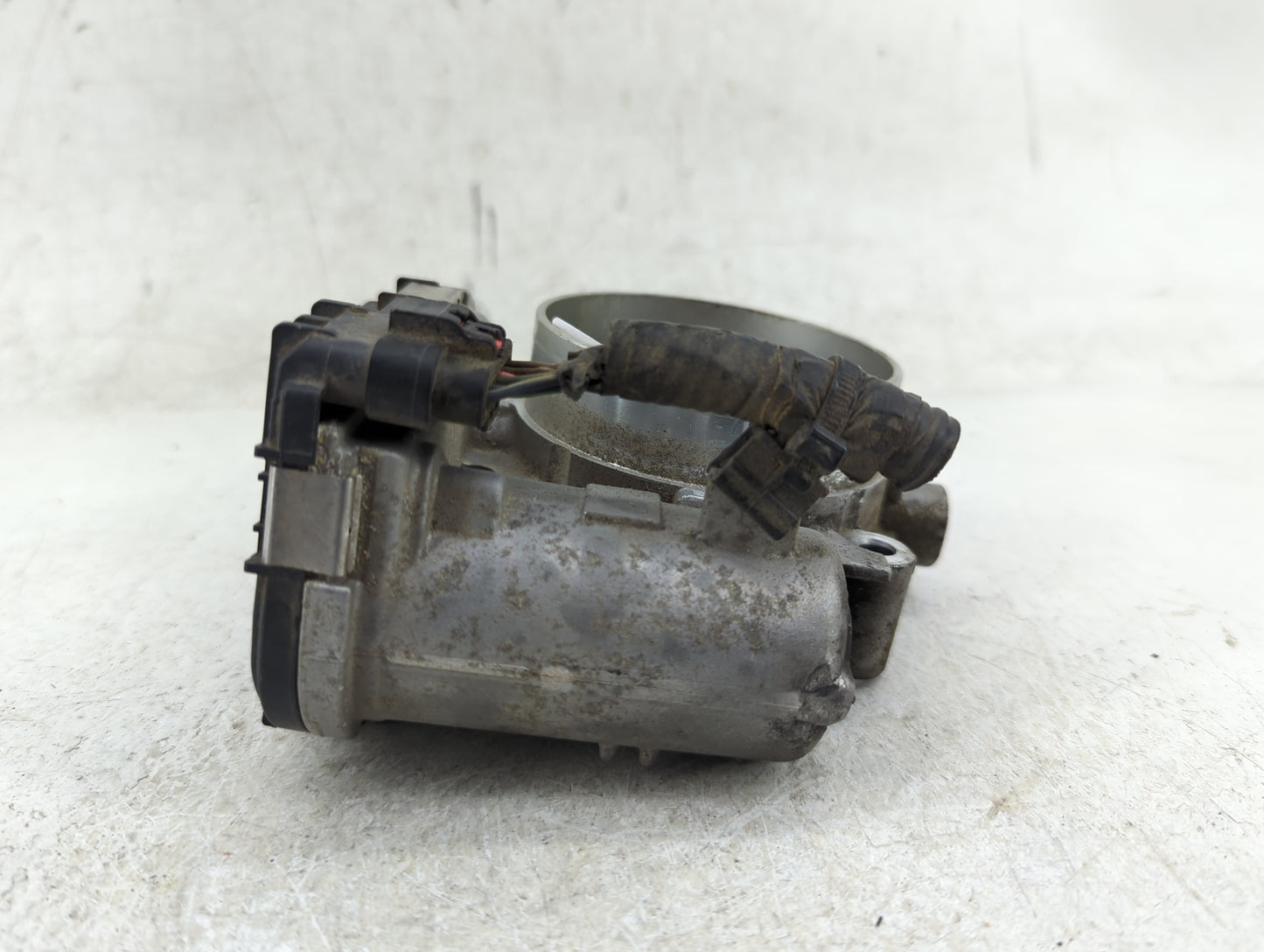 2011-2014 Chrysler 200 Throttle Body P/N:05184349AC Fits Fits 2007 2008 2009 2010 2011 2012 2013 2014 2015 2016 2017 2018 OE