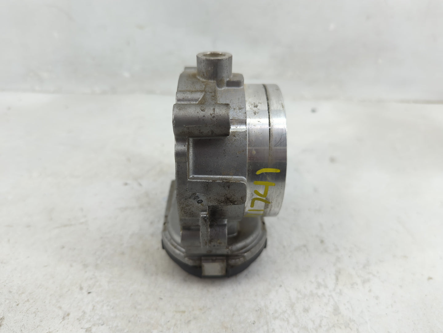 2011-2017 Chrysler 200 Throttle Body P/N:05184349AC Fits Fits 2011 2012 2013 2014 2015 2016 2017 2018 2019 2020 2021 2022 OE