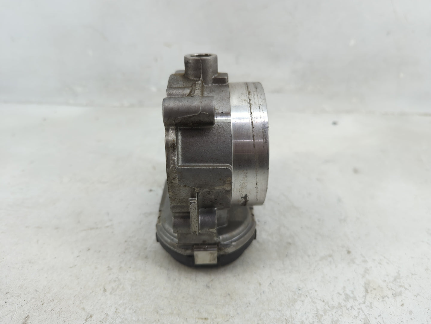 2011-2014 Chrysler 200 Throttle Body P/N:05184349AC Fits Fits 2007 2008 2009 2010 2011 2012 2013 2014 2015 2016 2017 2018 OE