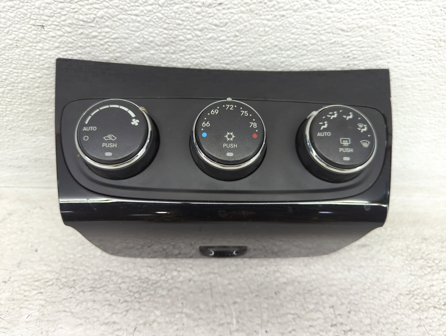 2011-2014 Chrysler 200 Climate Control Module Temperature AC/Heater Replacement P/N:1SW68DX8AD Fits OEM Used Auto Parts - Oe