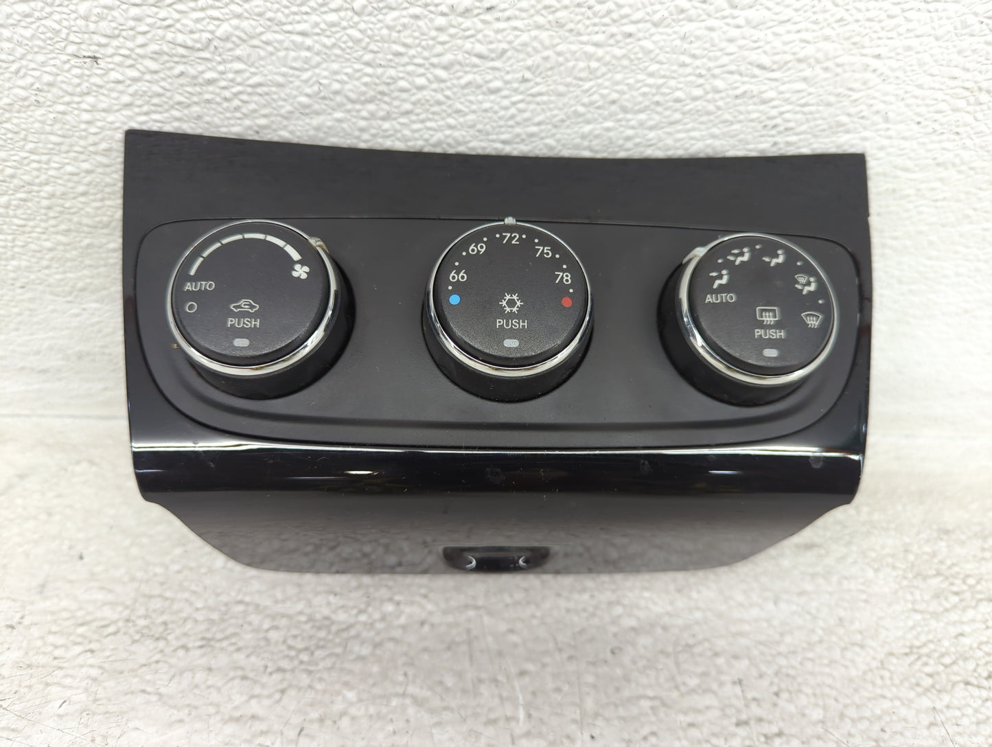 2011-2014 Chrysler 200 Climate Control Module Temperature AC/Heater Replacement P/N:1SW68DX8AD Fits OEM Used Auto Parts - Oe